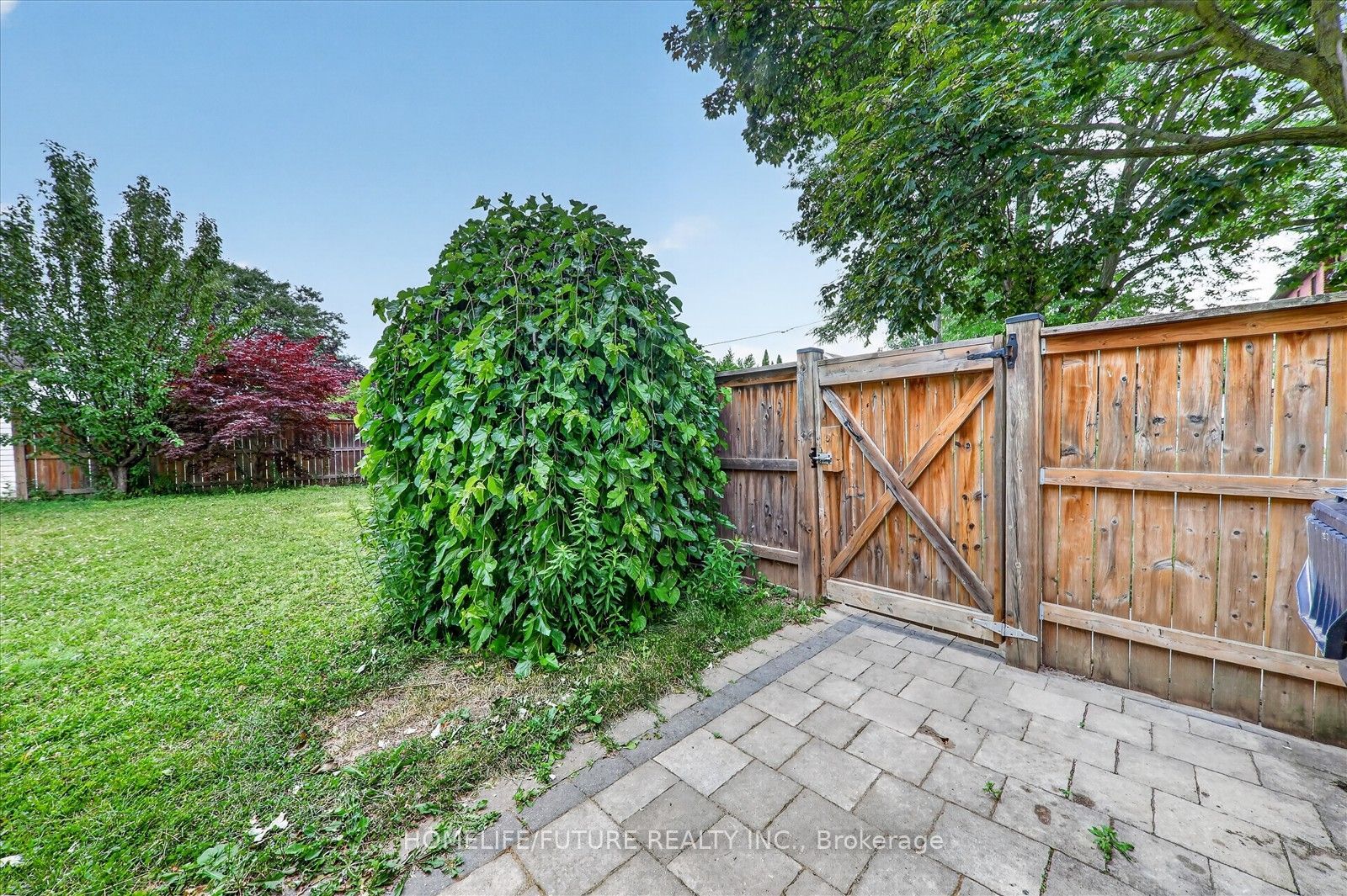 46 Stamford Square N Property Photo 37
