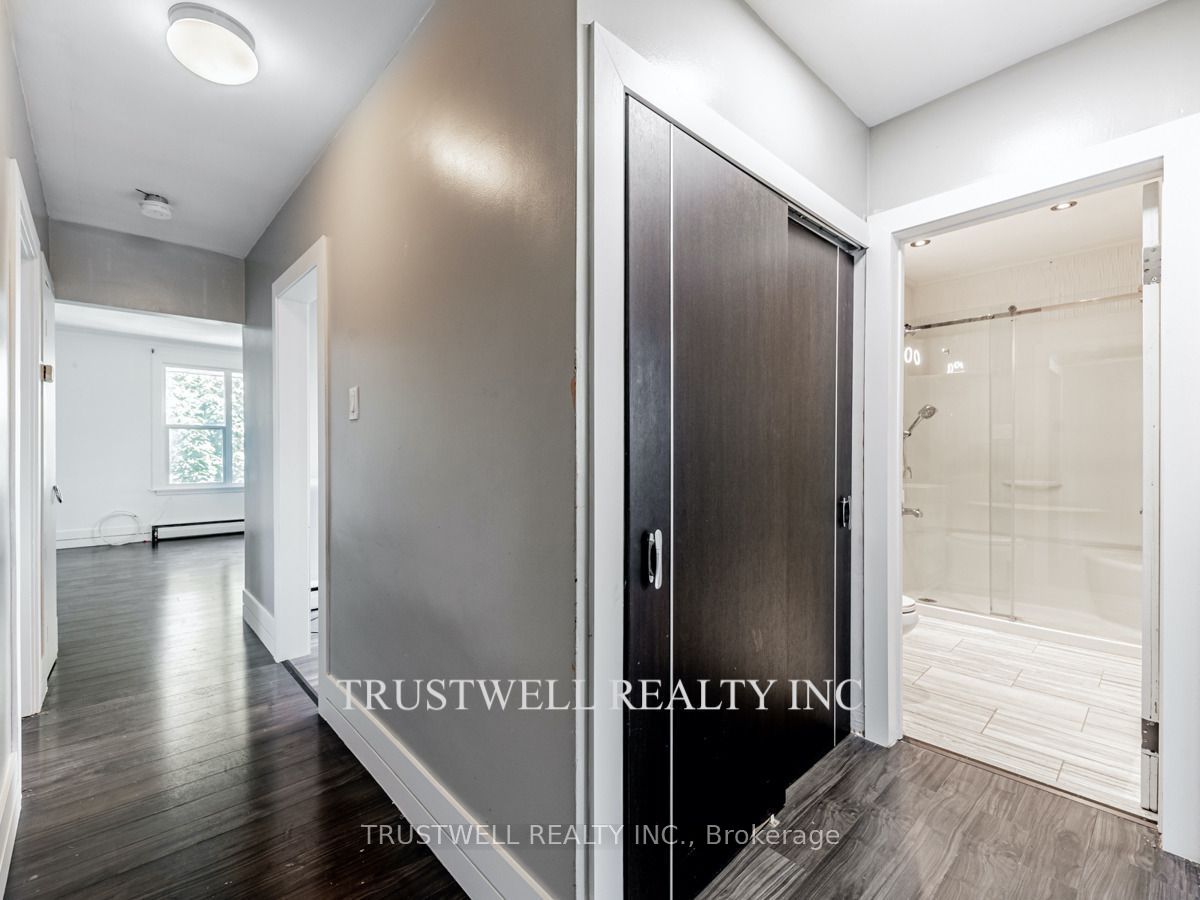 105 Mary Street E 3 Property Photo 14