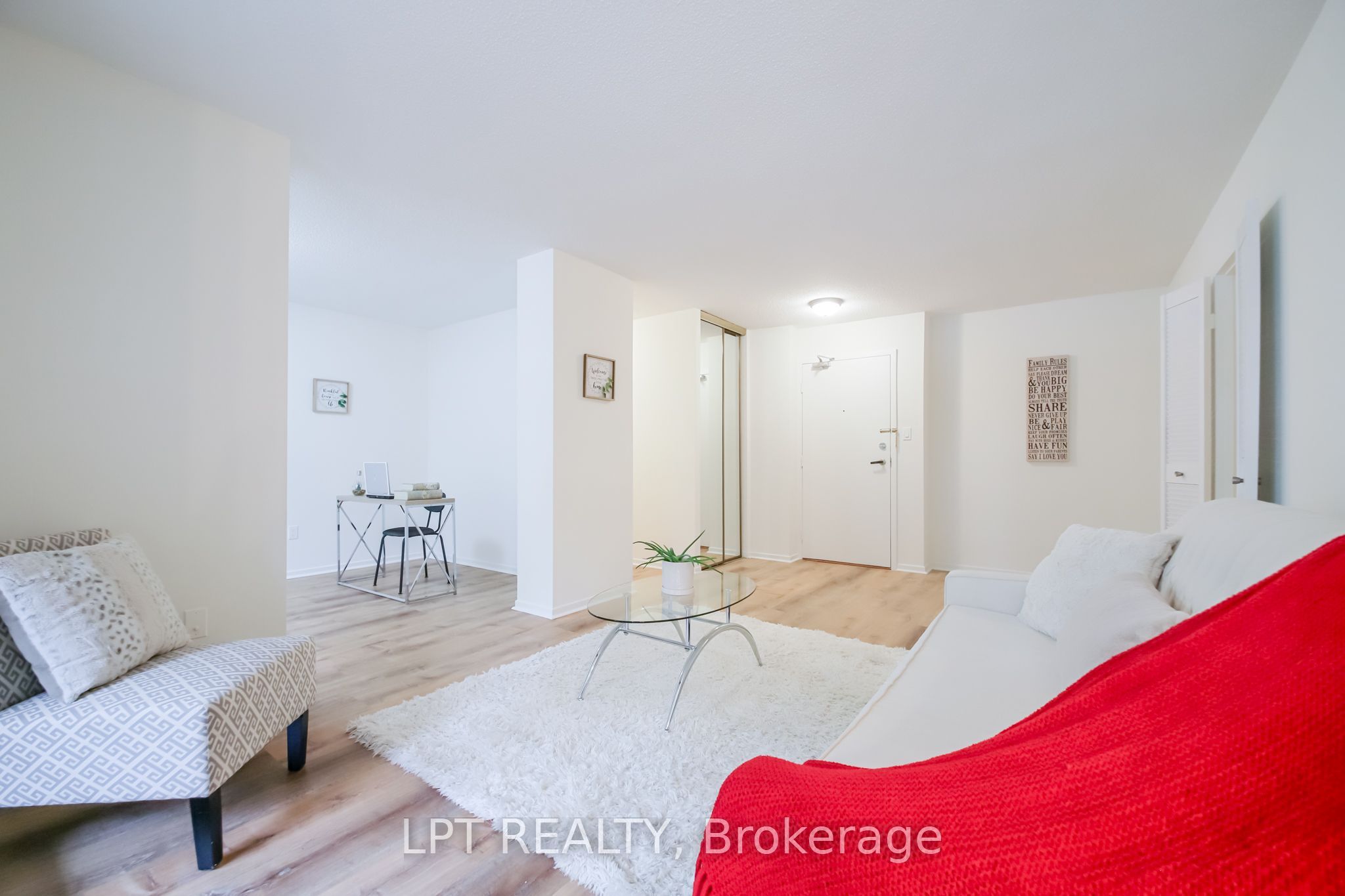 90 Ling Road 209 Property Photo 9