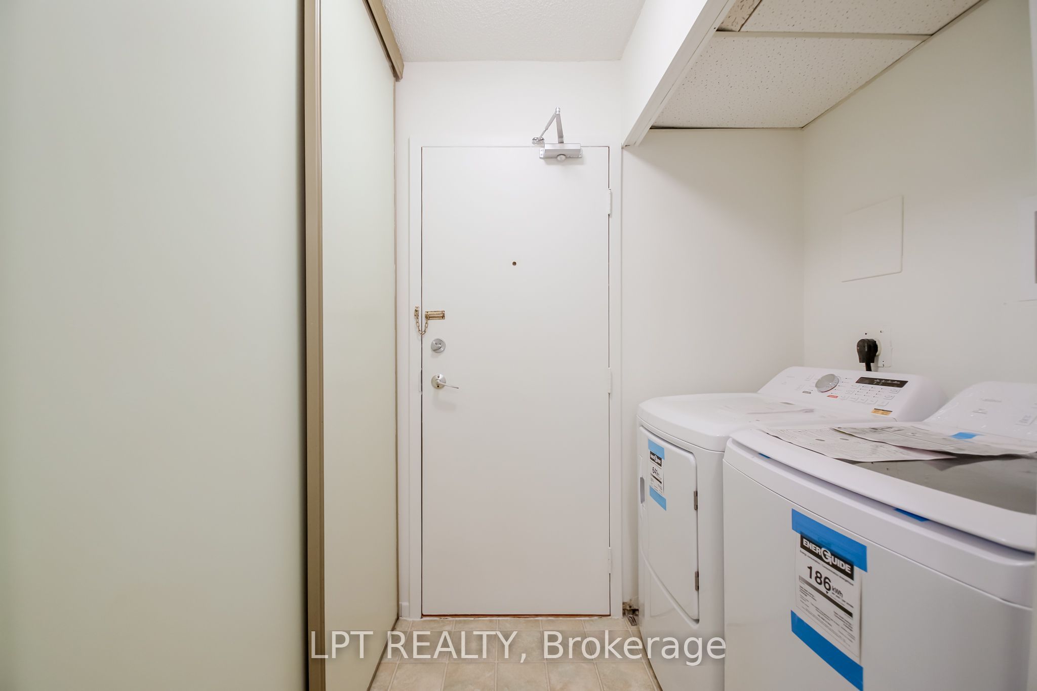 90 Ling Road 209 Property Photo 18