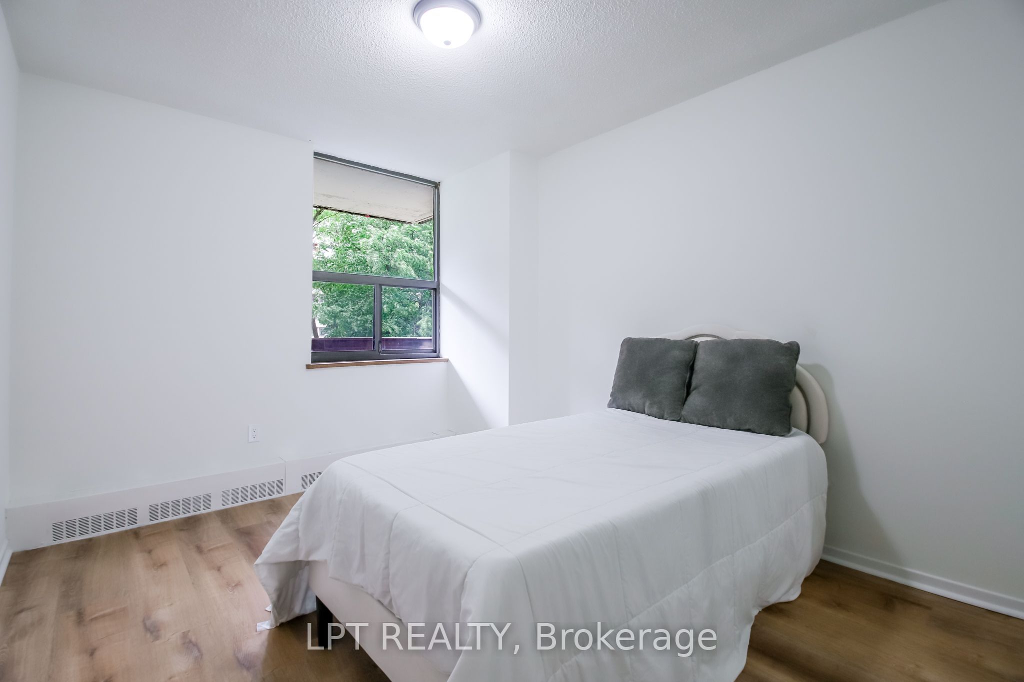 90 Ling Road 209 Property Photo 26