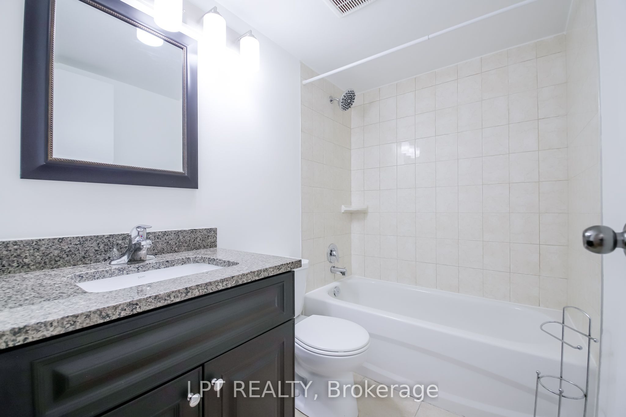 90 Ling Road 209 Property Photo 29