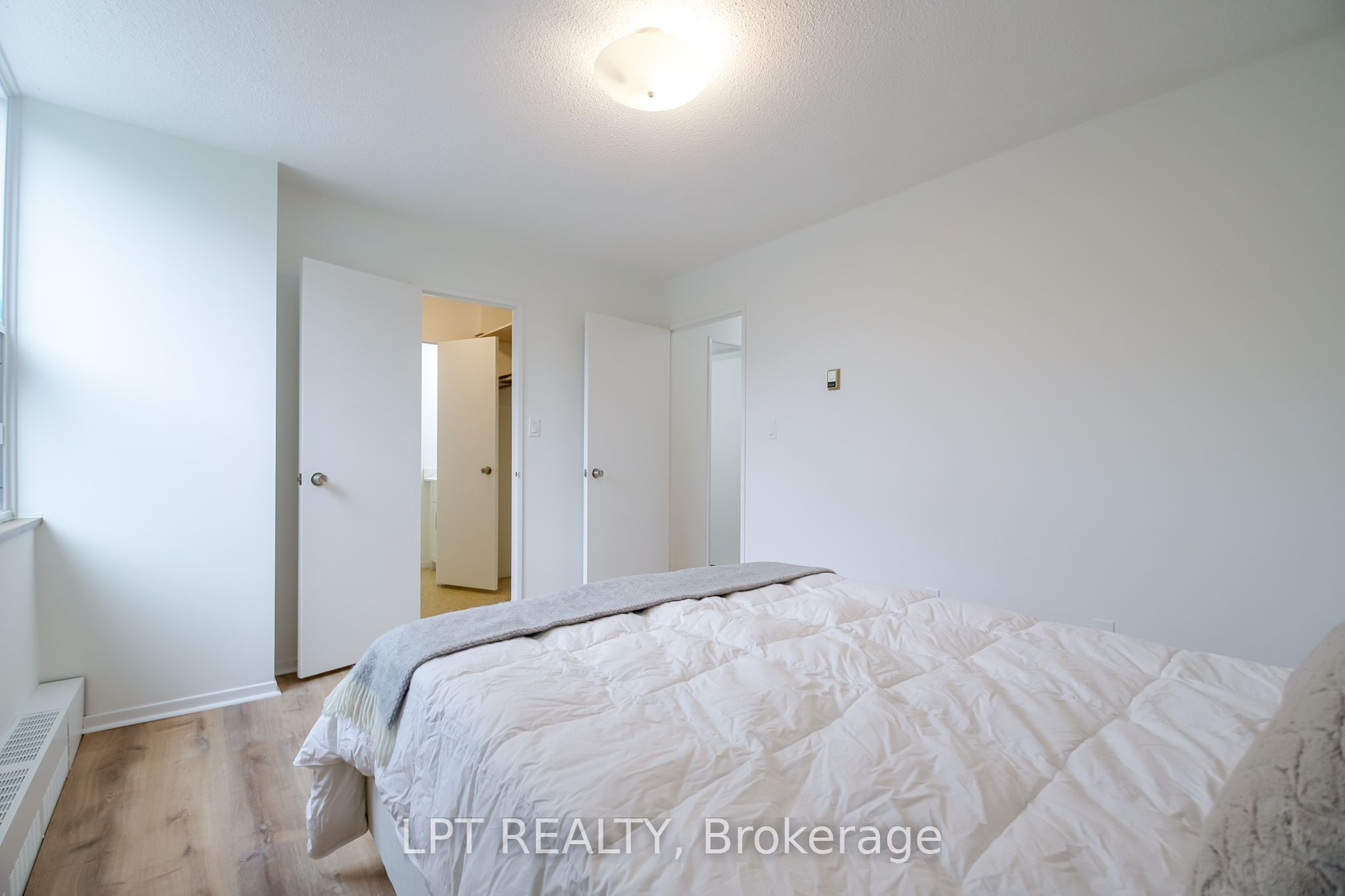 90 Ling Road 209 Property Photo 32