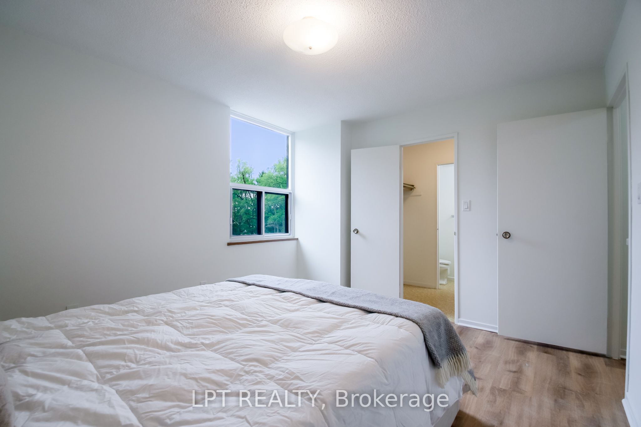 90 Ling Road 209 Property Photo 33