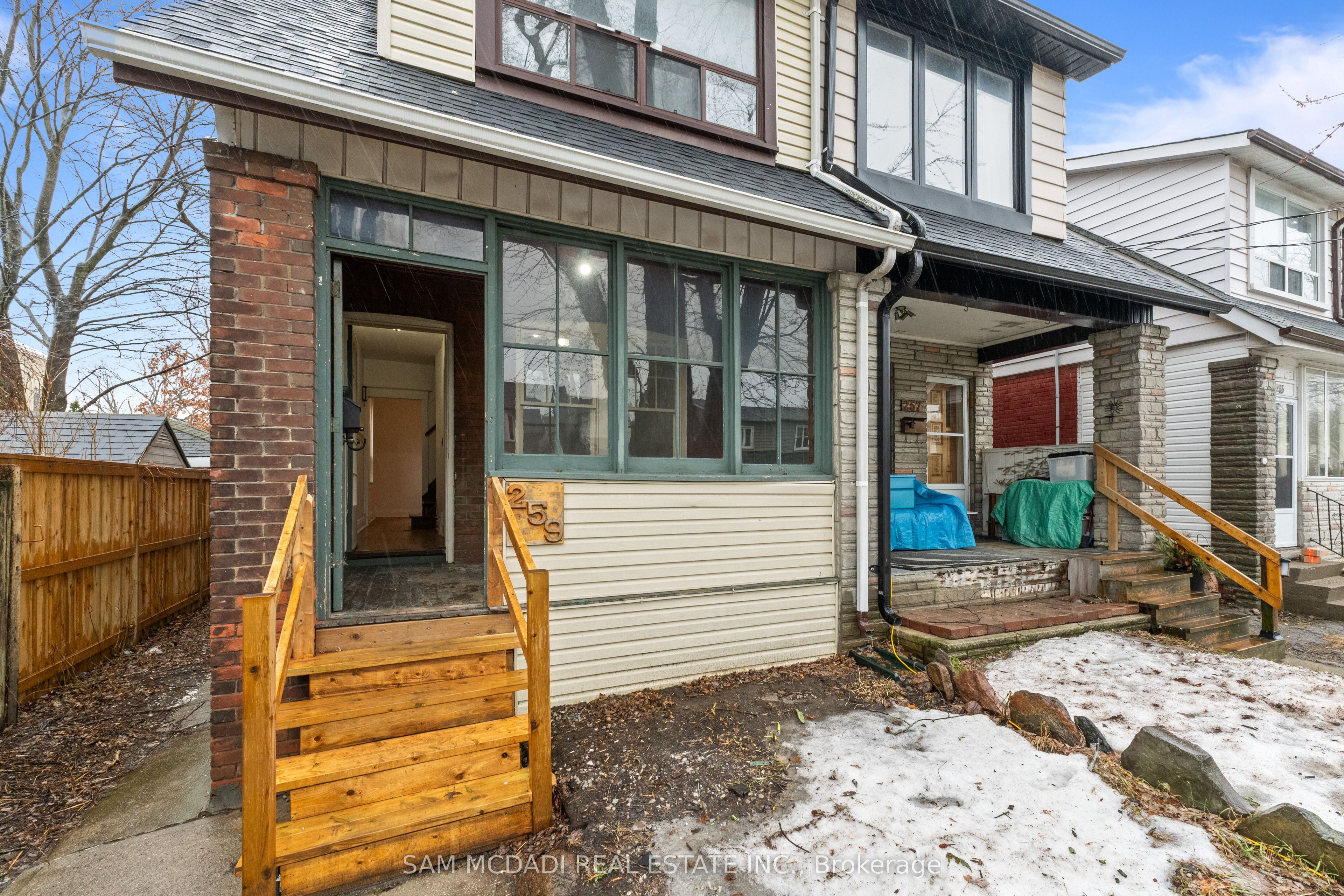 259 Milverton Boulevard Property Photo 2