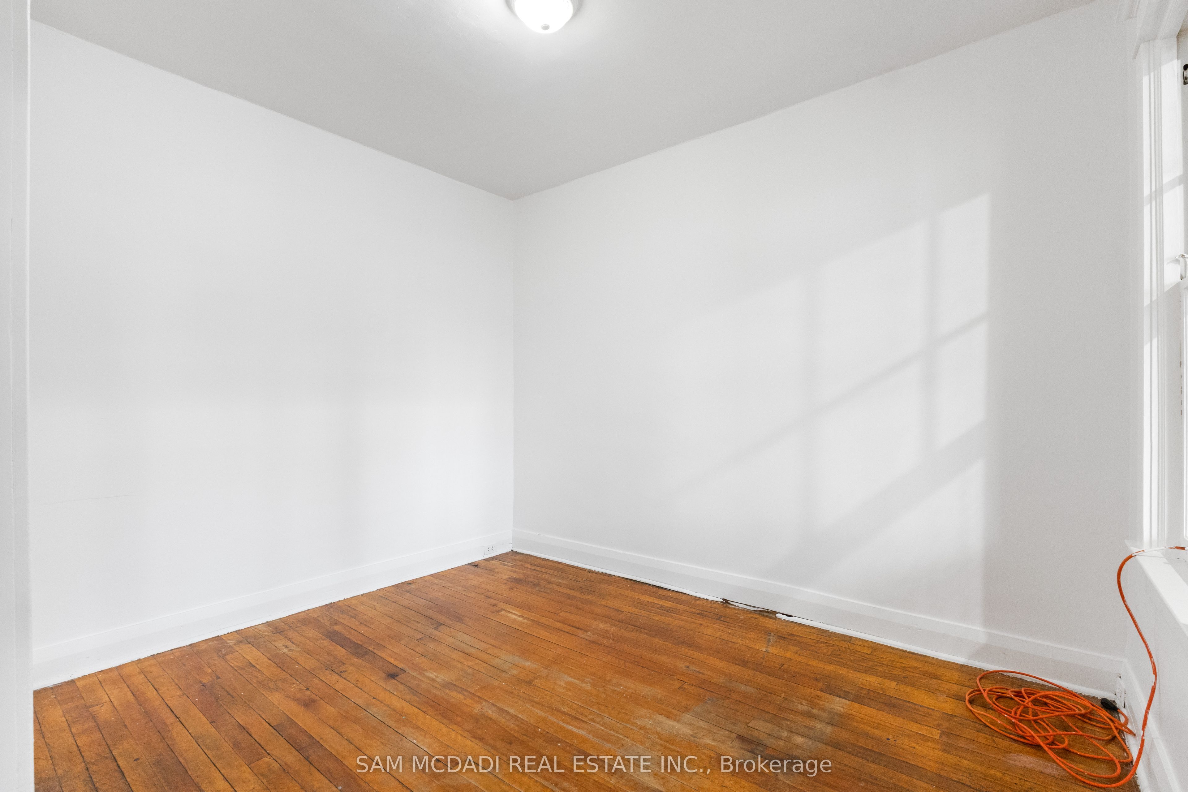 259 Milverton Boulevard Property Photo 8