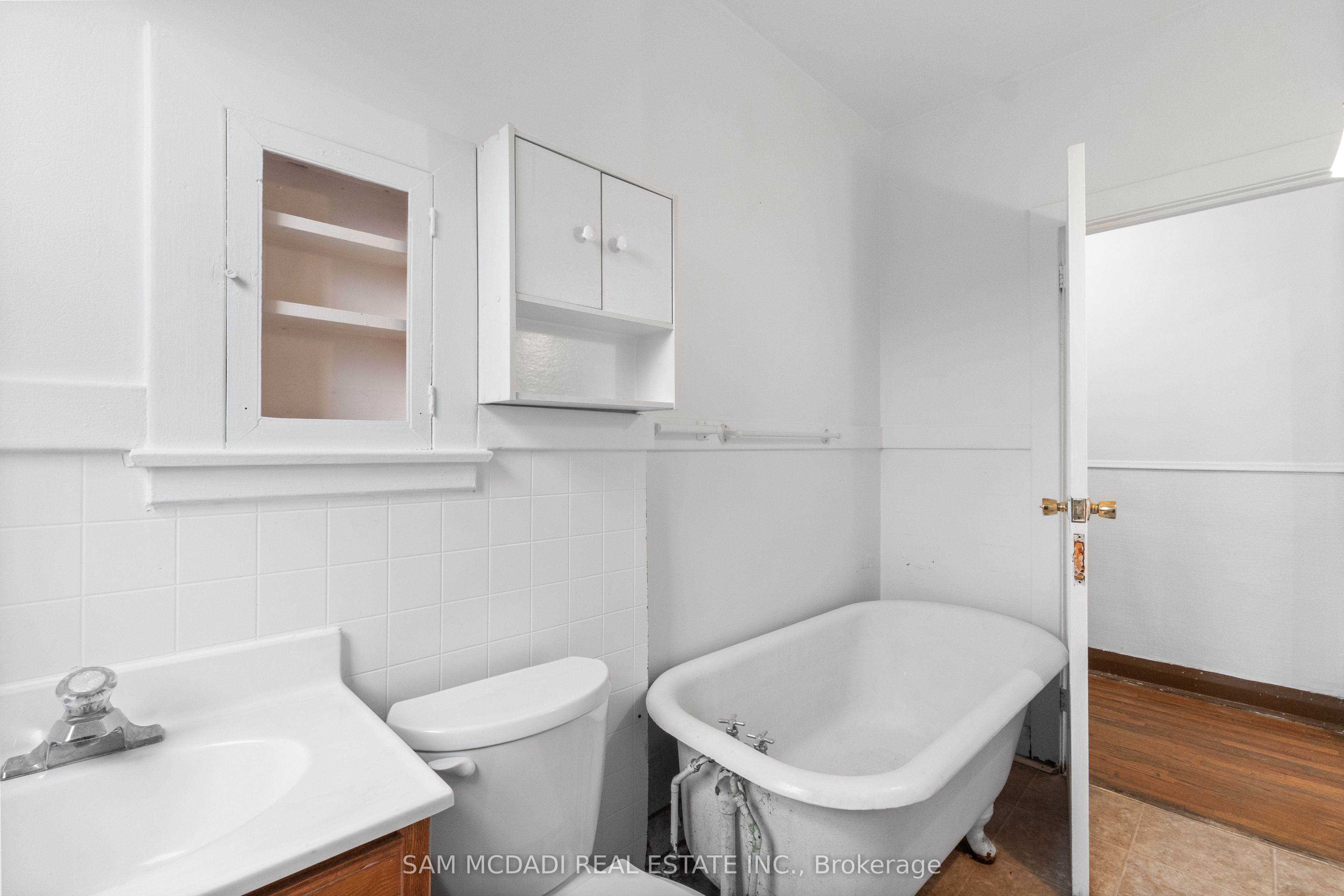 259 Milverton Boulevard Property Photo 12