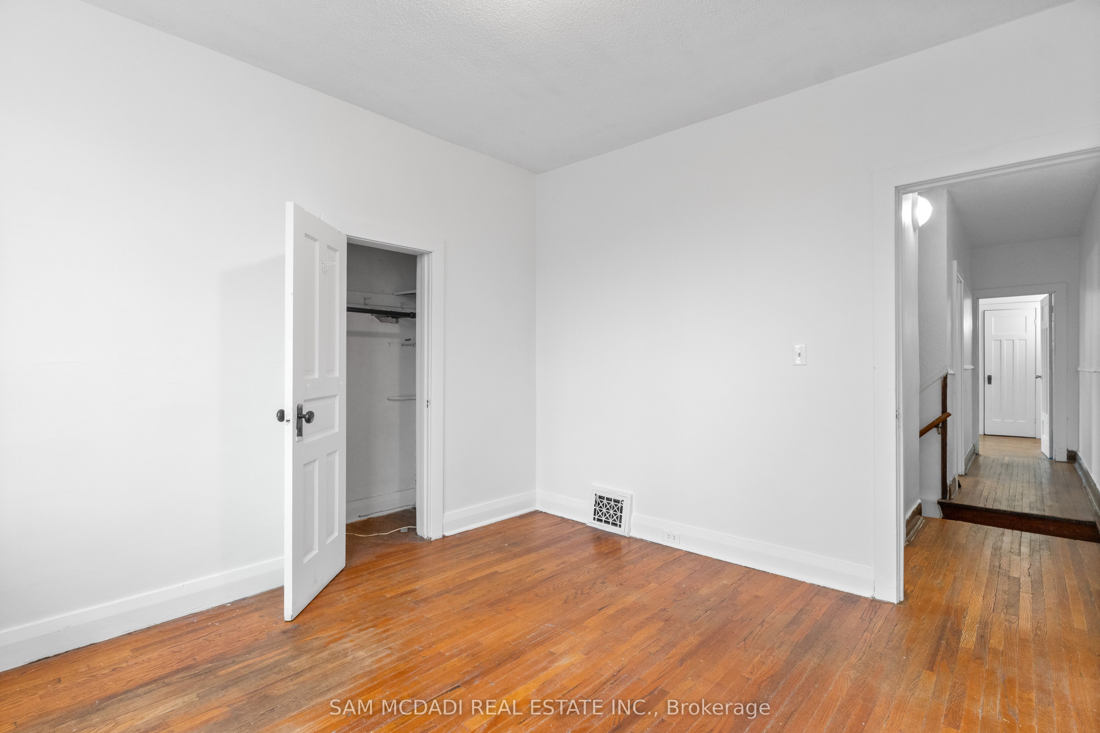 259 Milverton Boulevard Property Photo 15