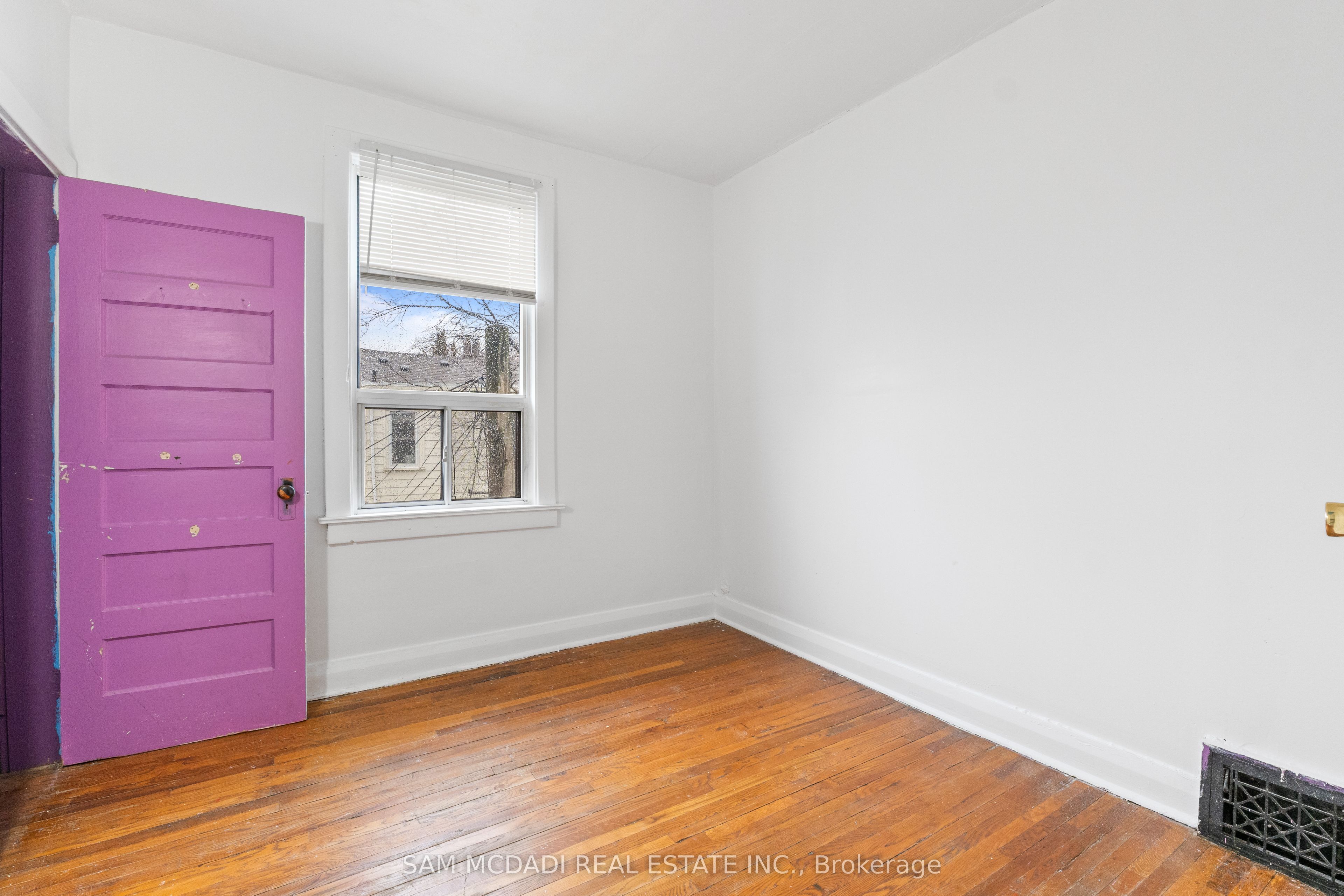 259 Milverton Boulevard Property Photo 19