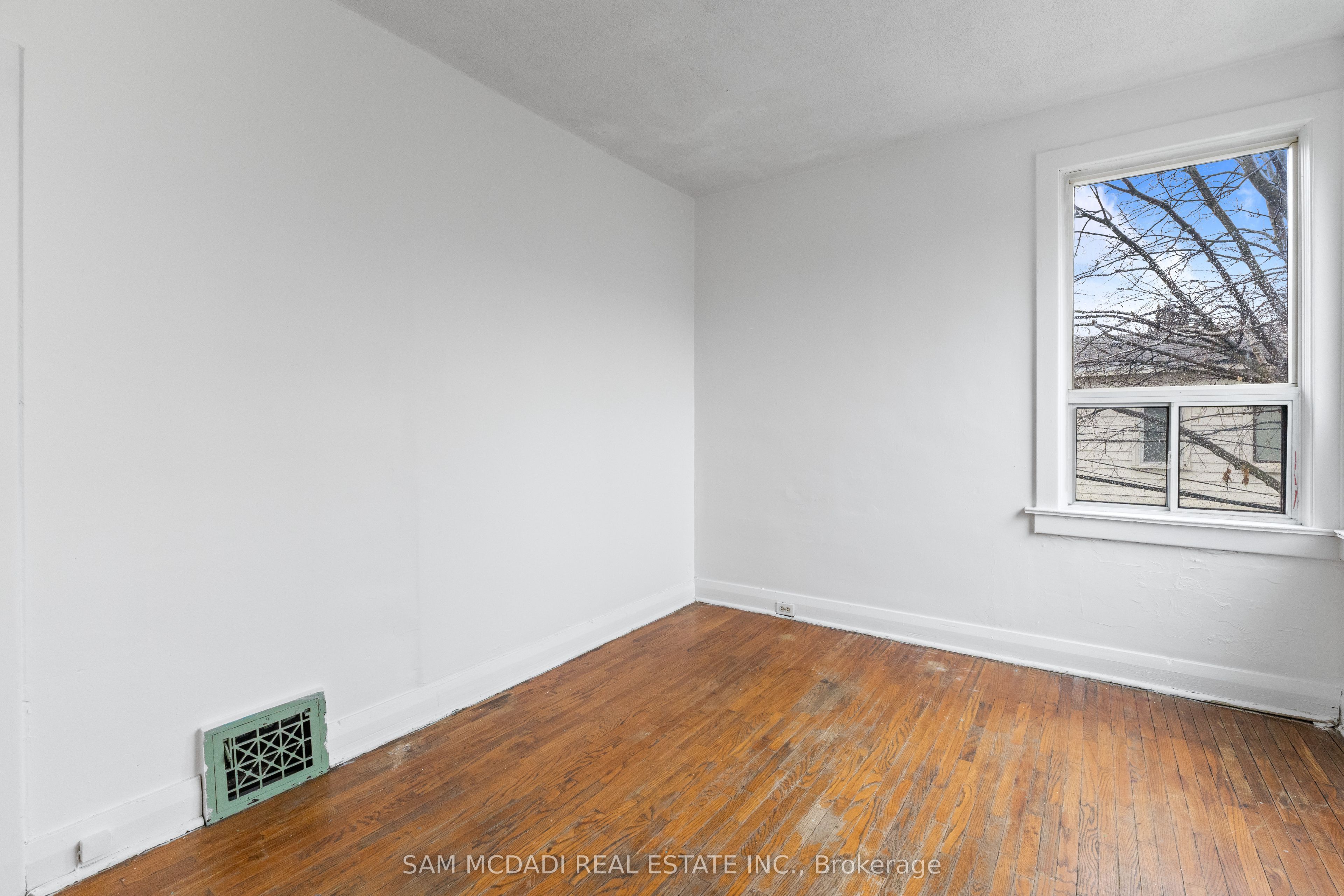 259 Milverton Boulevard Property Photo 21