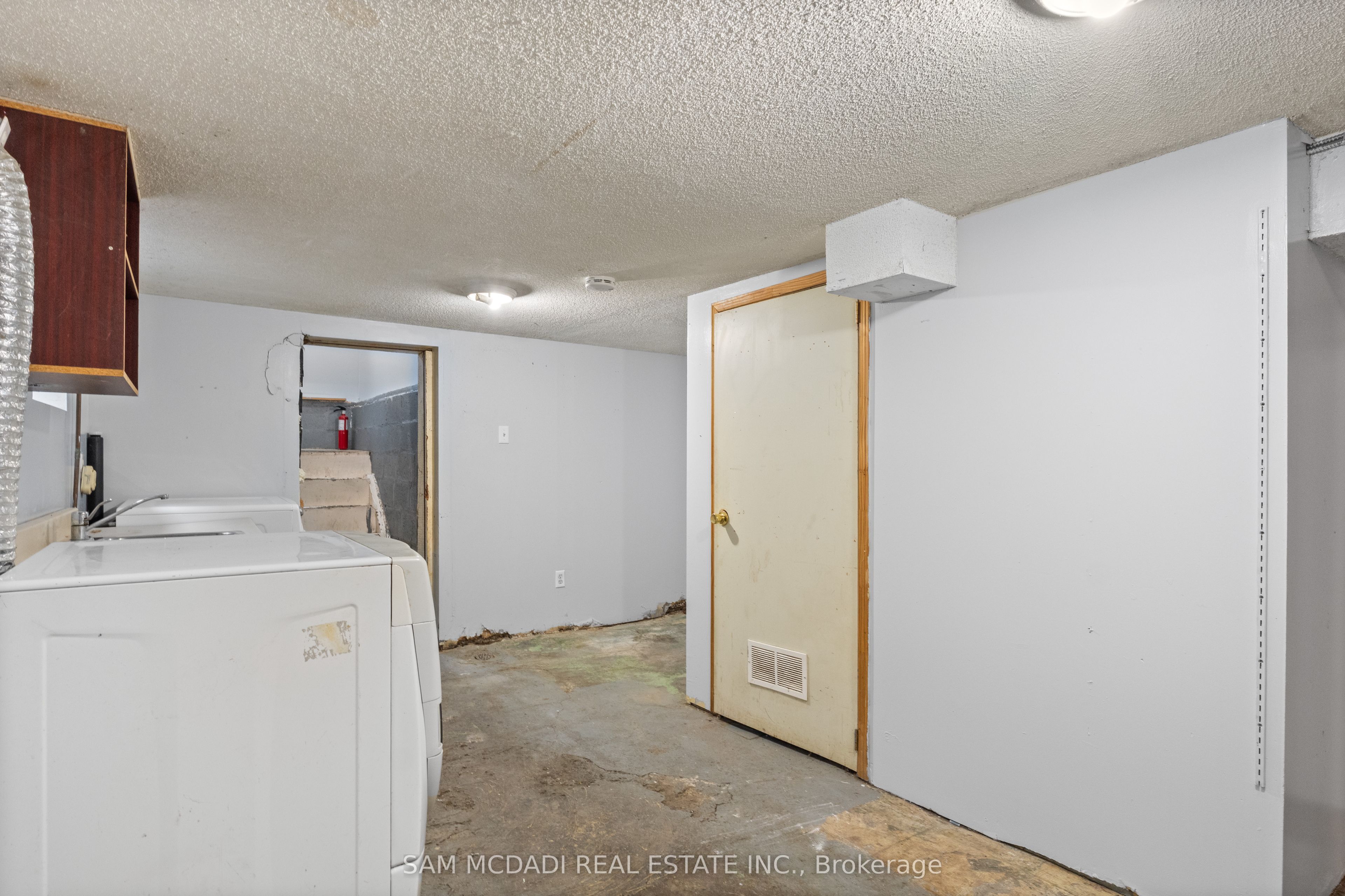259 Milverton Boulevard Property Photo 26