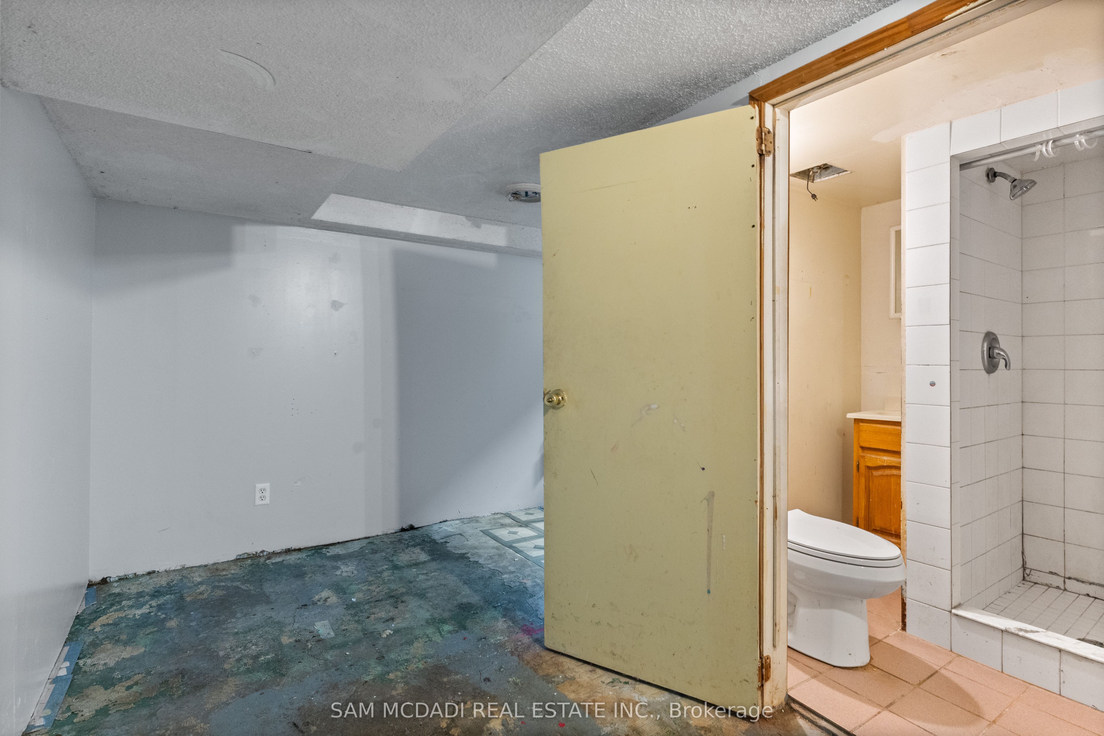 259 Milverton Boulevard Property Photo 28