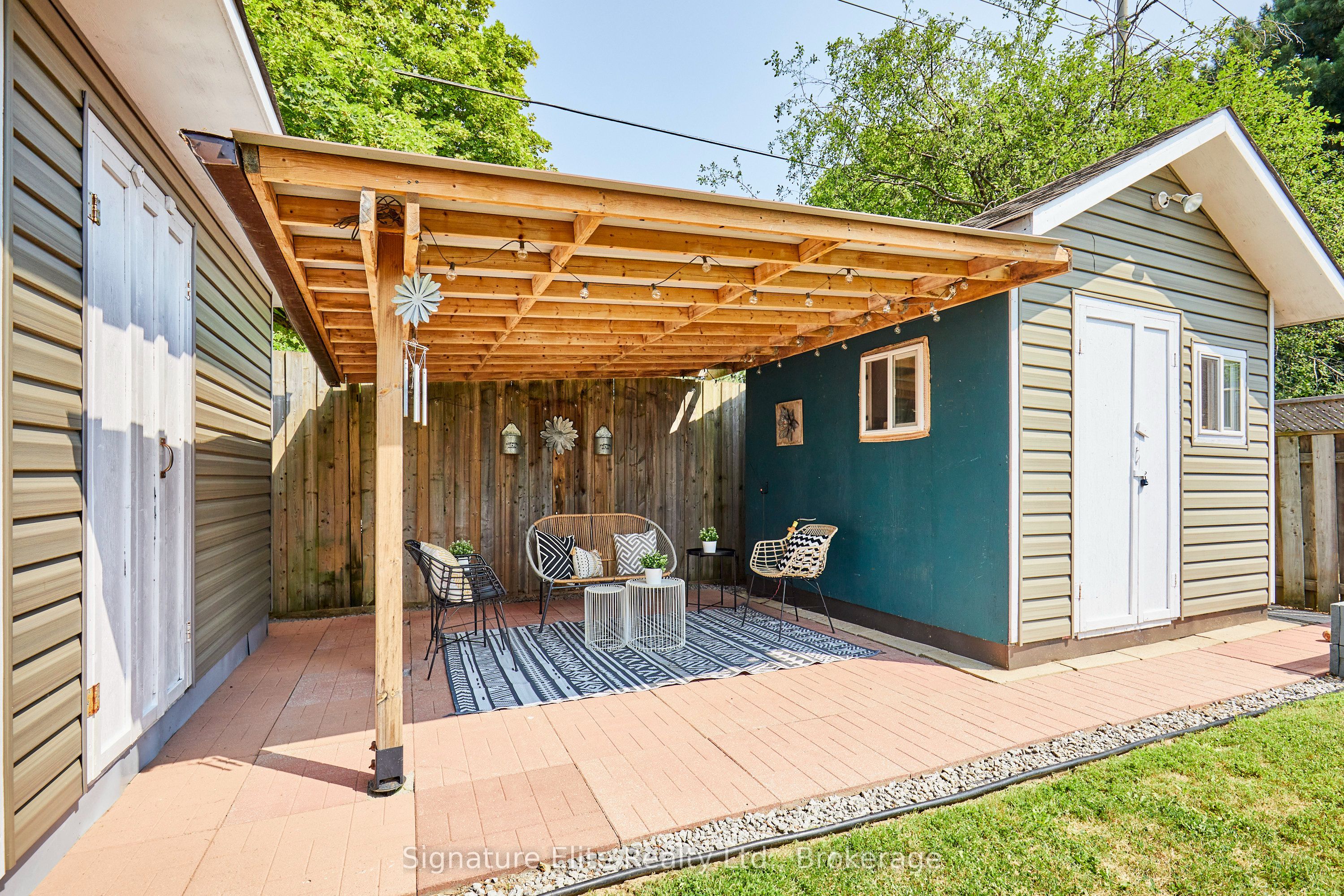 316 Burrows Hall Boulevard Property Photo 4