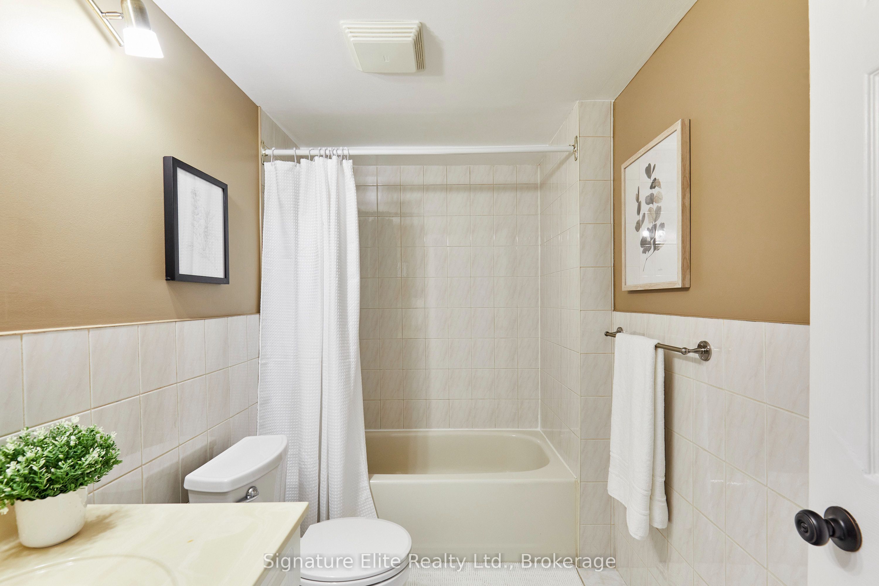 316 Burrows Hall Boulevard Property Photo 43