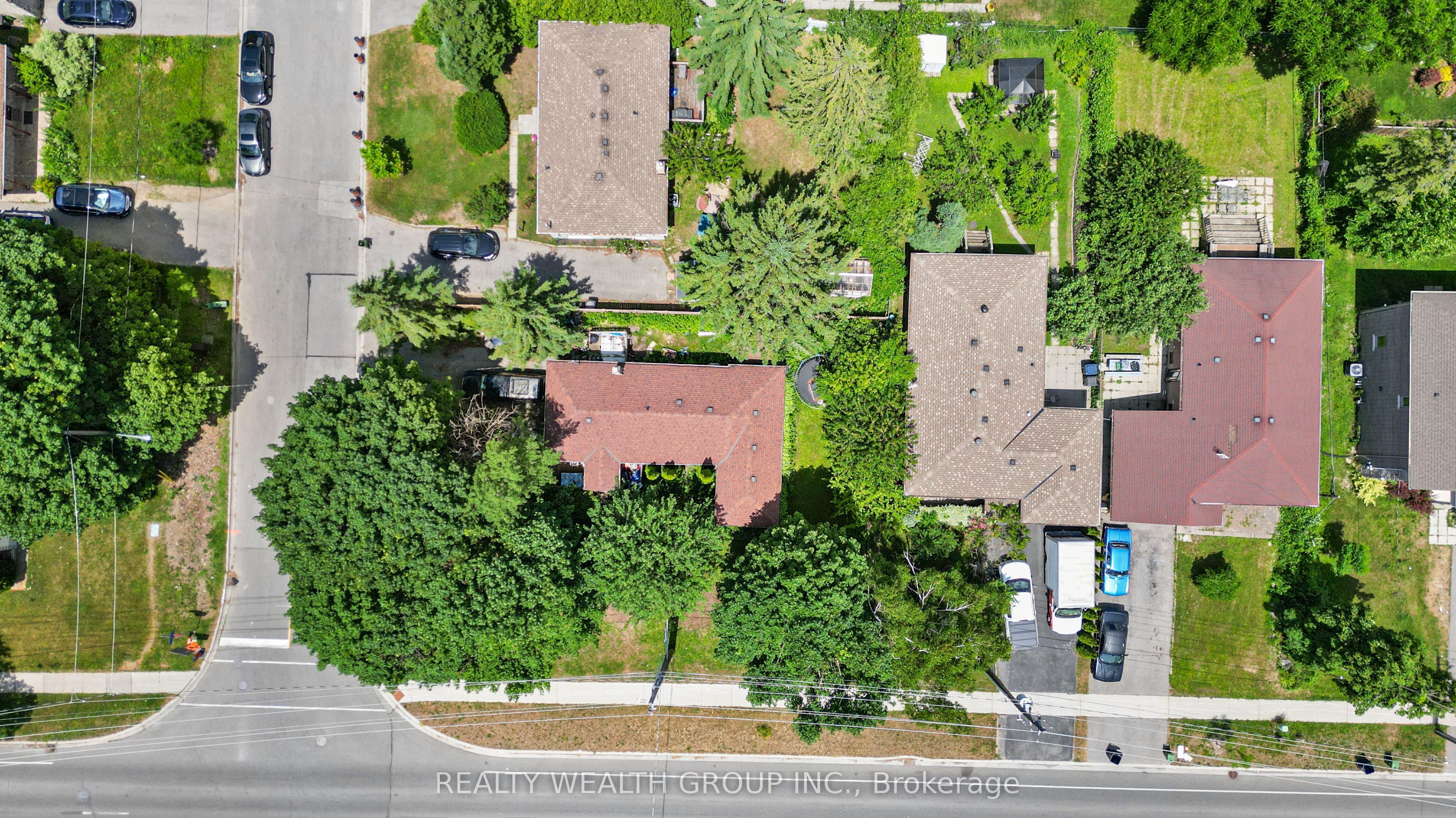 4450 Lawrence Avenue E Property Photo 4