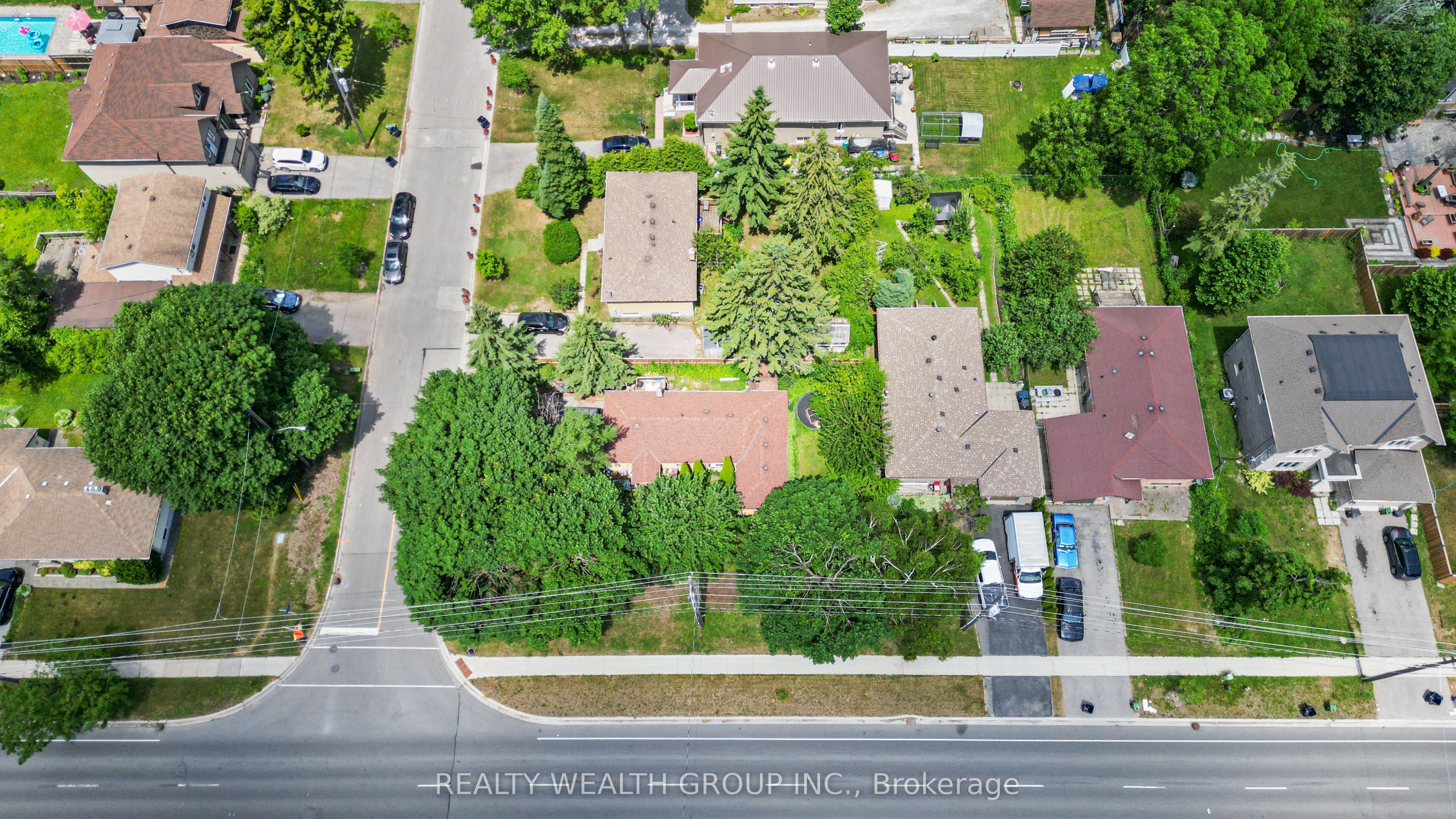 4450 Lawrence Avenue E Property Photo 5