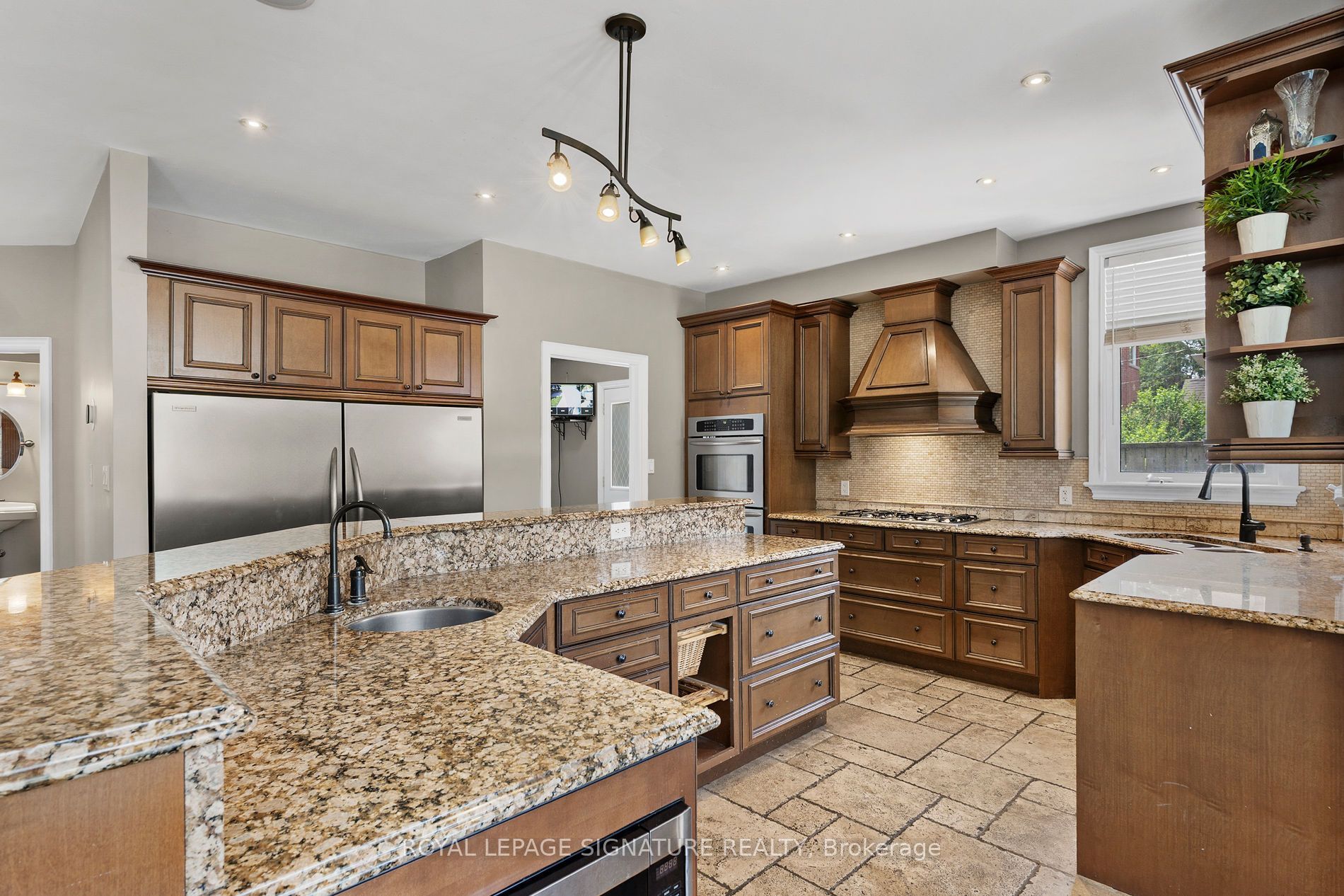 2904 Range Line Road Property Photo 13