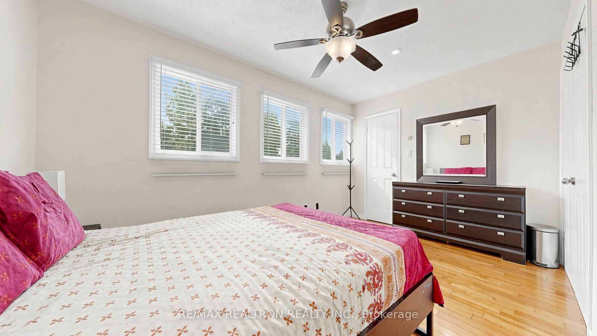 1640 Nichol Avenue 4 Property Photo 23
