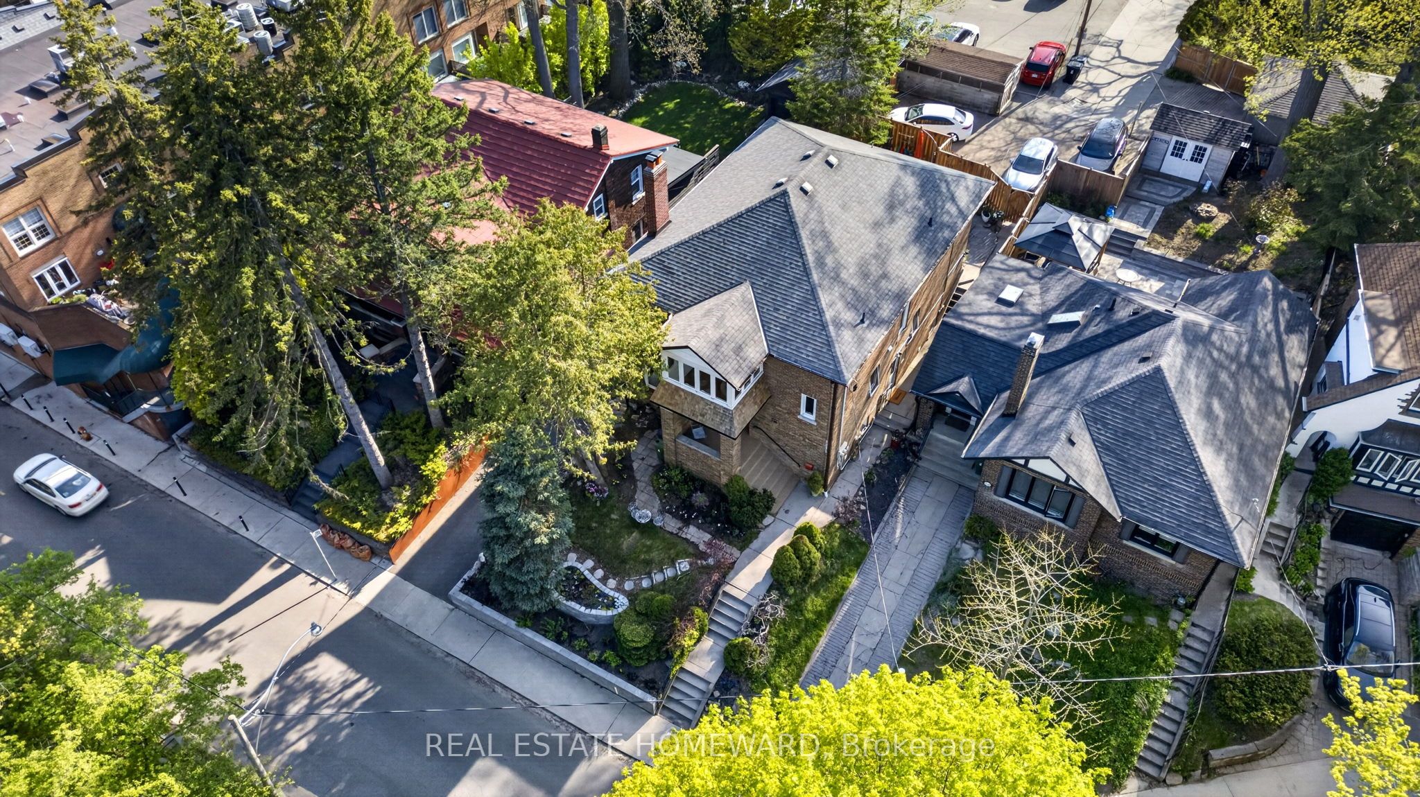 128 Glen Manor Drive Property Photo 1