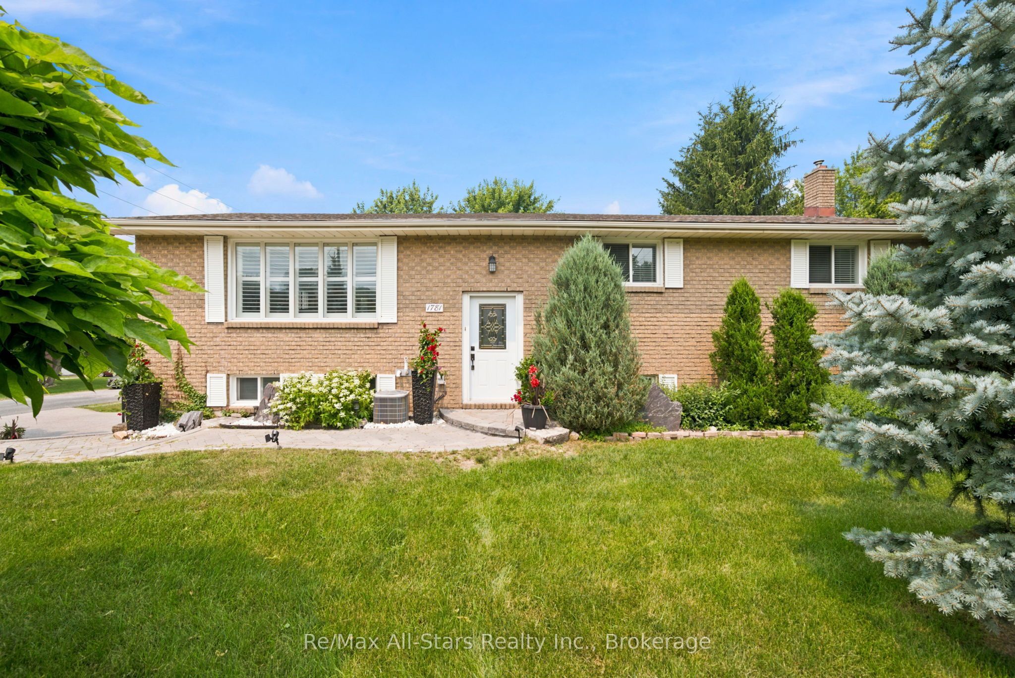 1781 Scugog Street Property Photo 3