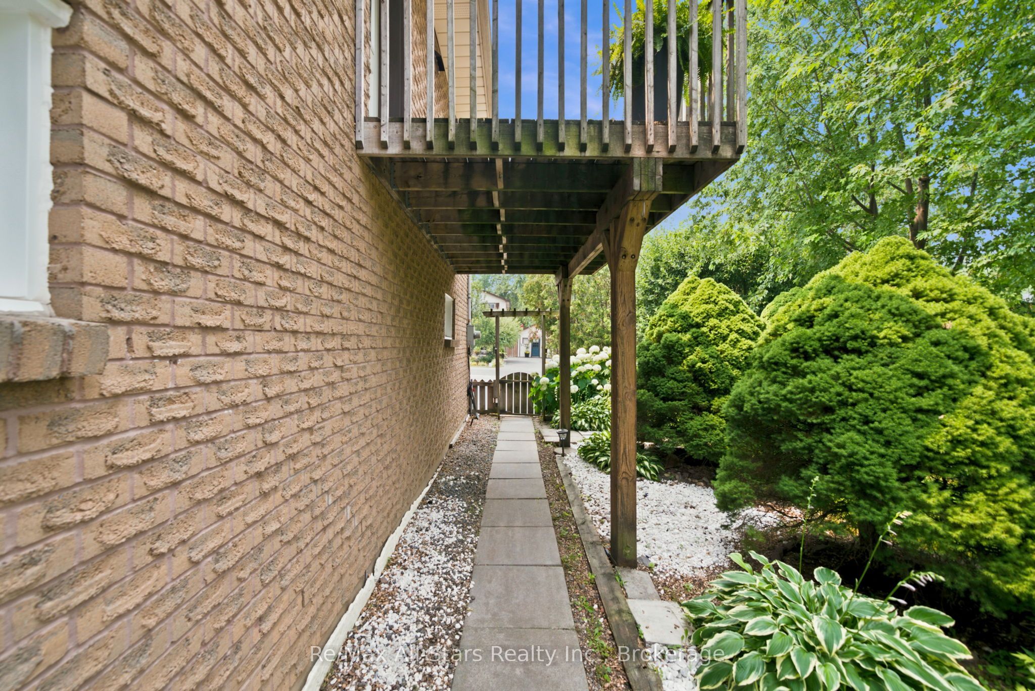 1781 Scugog Street Property Photo 10