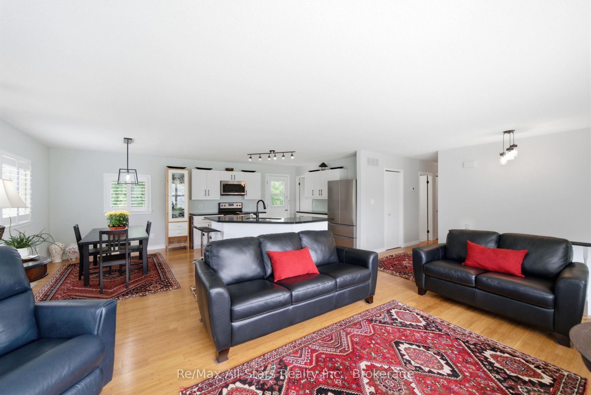 1781 Scugog Street Property Photo 15
