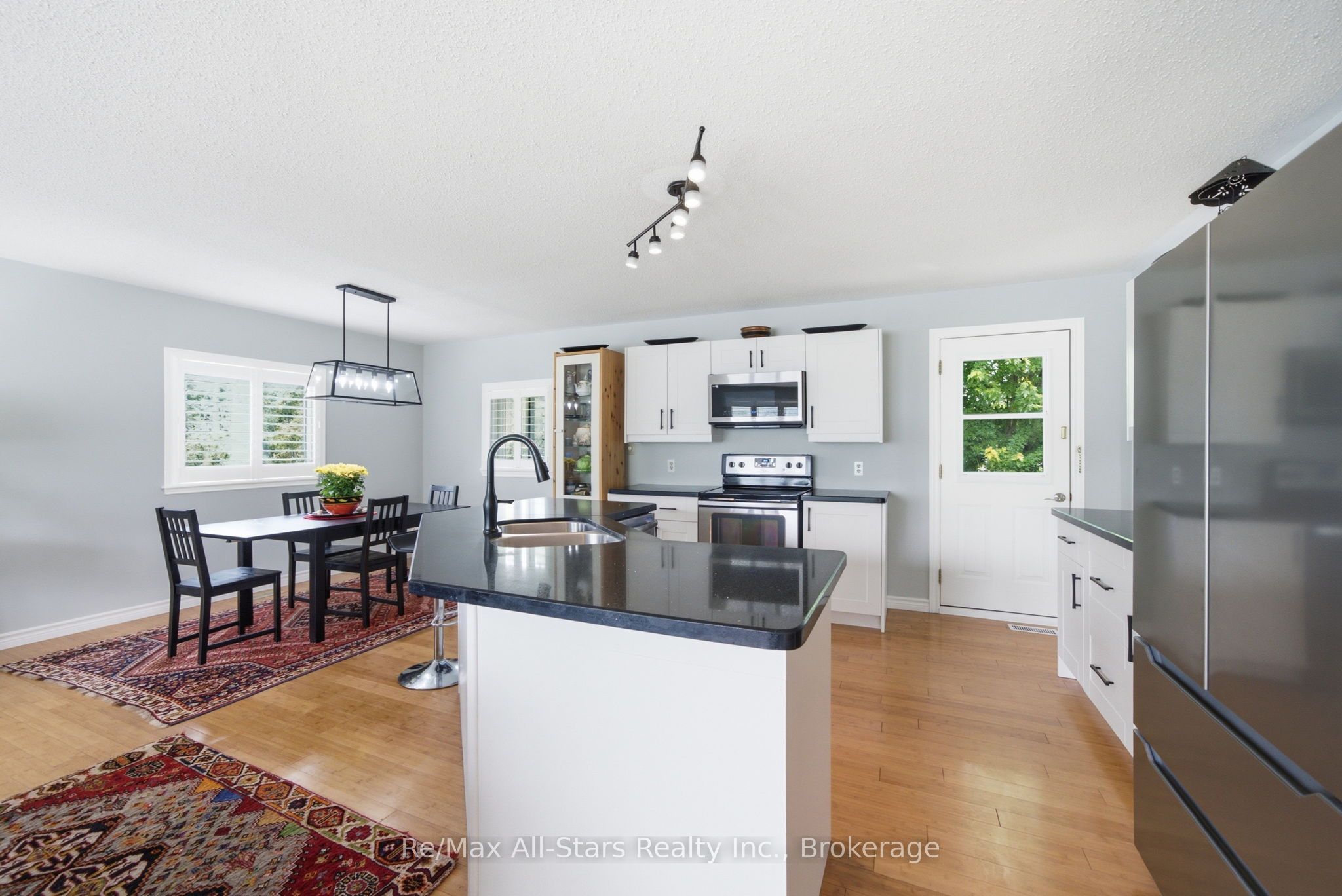 1781 Scugog Street Property Photo 17