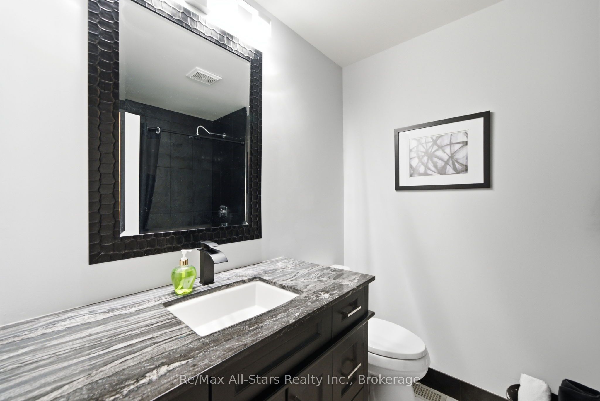 1781 Scugog Street Property Photo 31