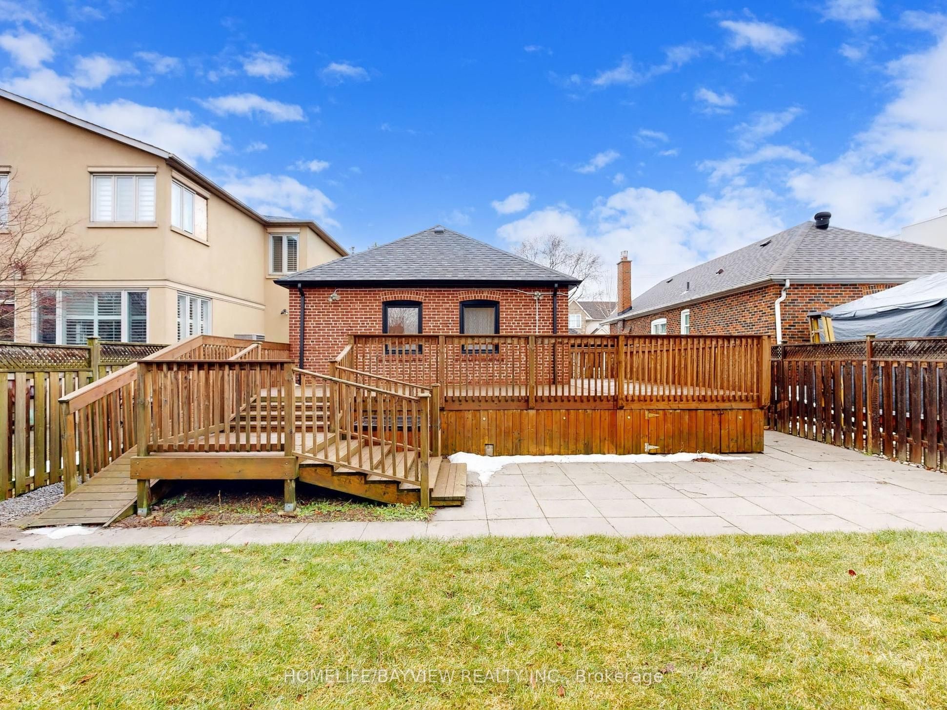 1607 Woodbine Heights Boulevard Property Photo 33