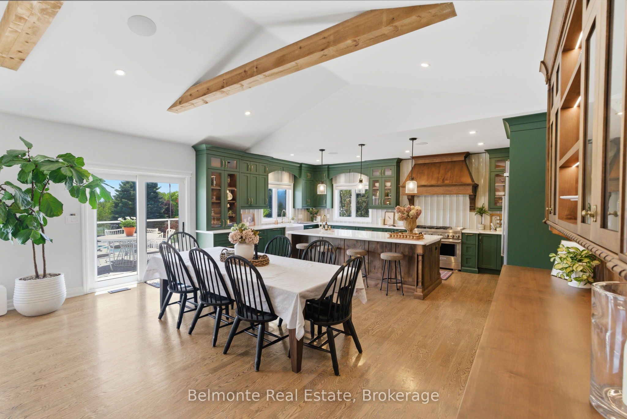 1045 Brawley Road W Property Photo 12