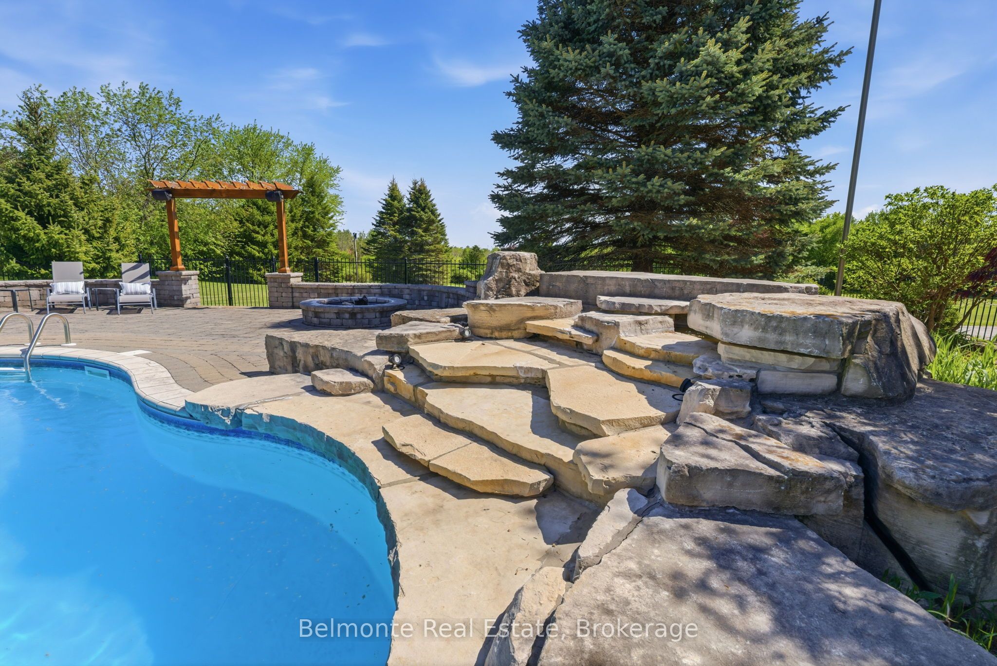 1045 Brawley Road W Property Photo 44