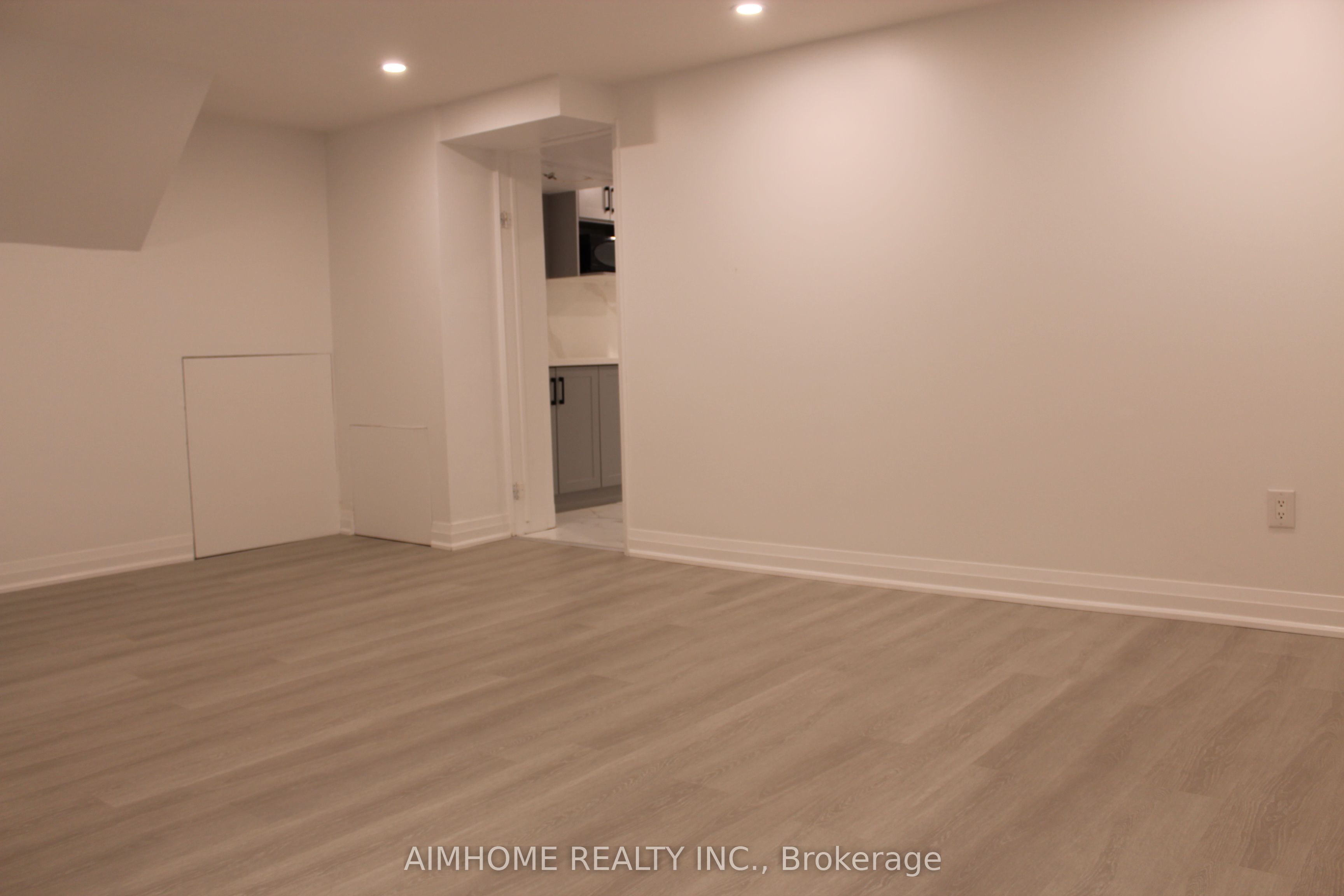 191 Timberbank Boulevard Basement Property Photo 4