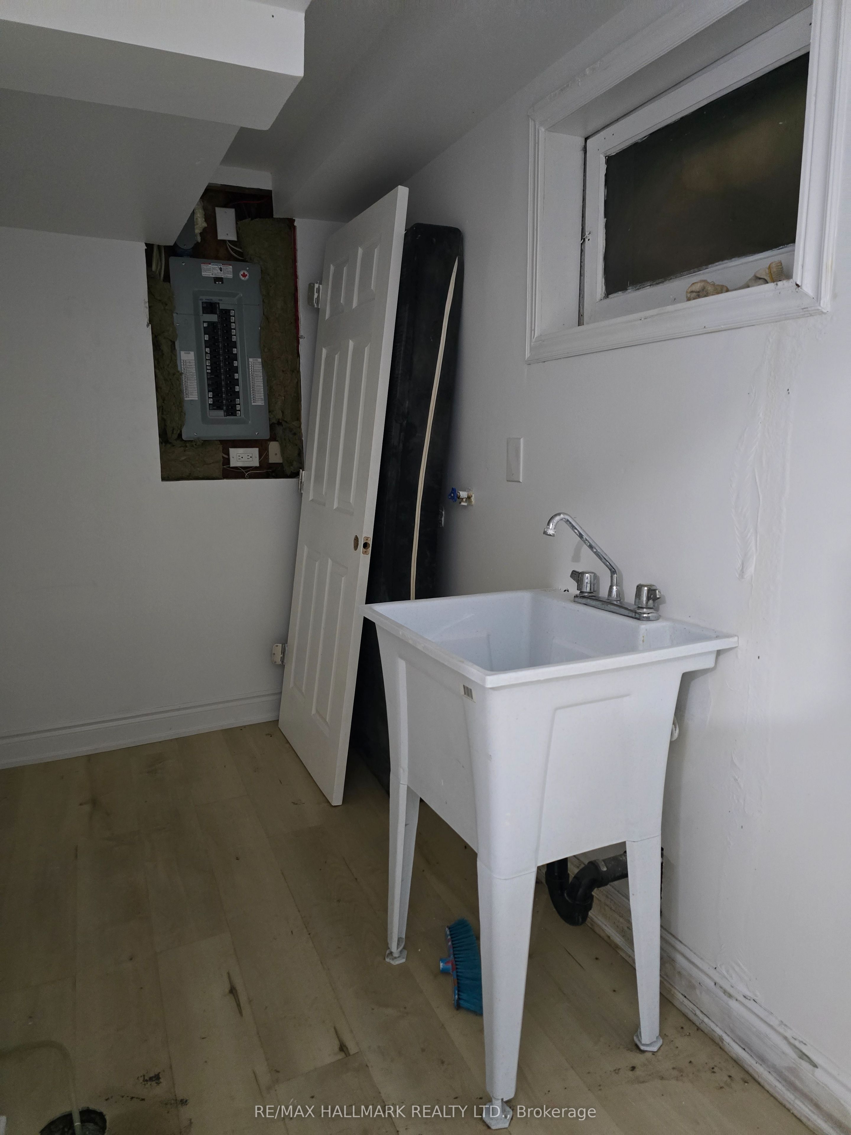 262 Lupin Drive (basement) Property Photo 6