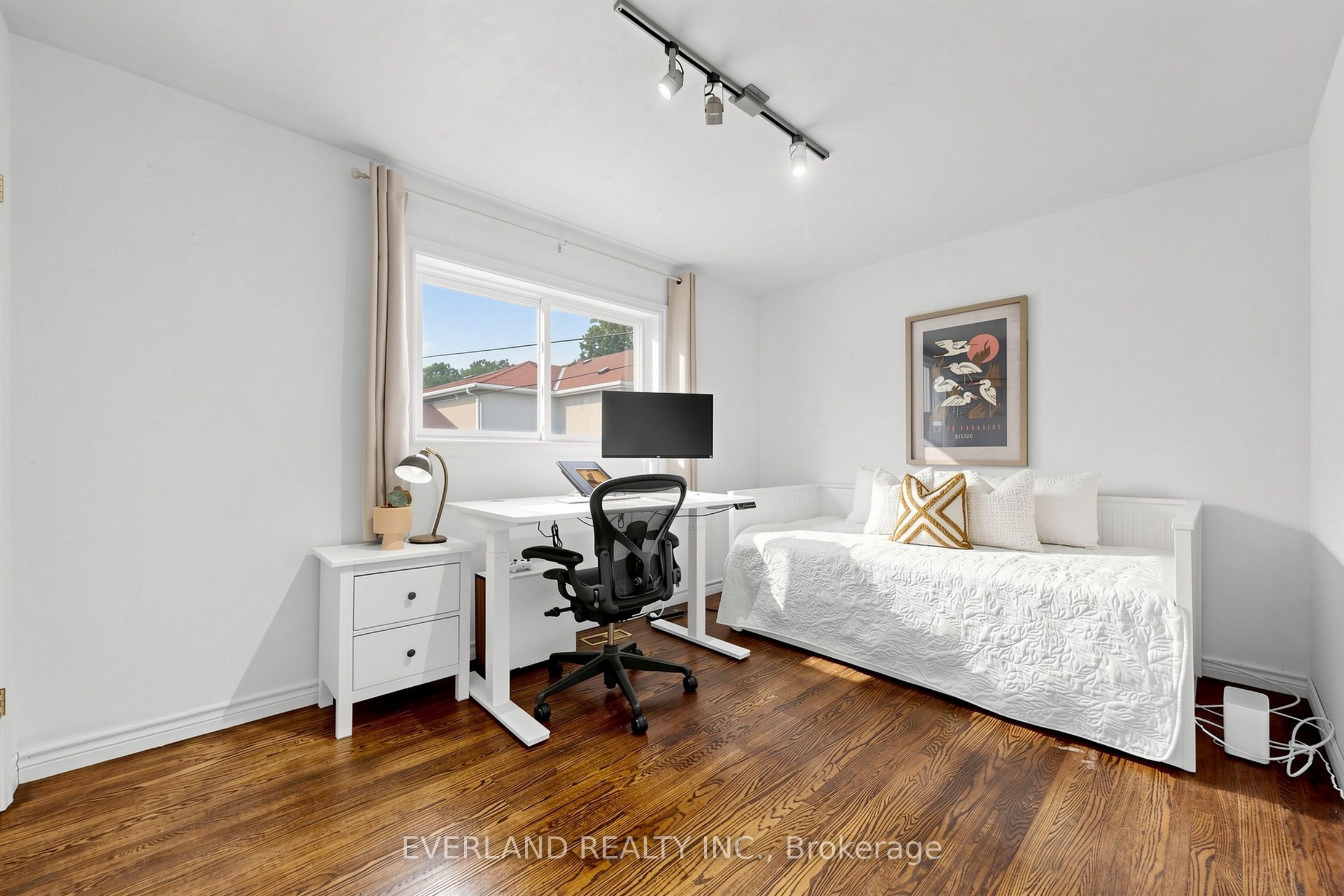 38 Six Nations Avenue Property Photo 18