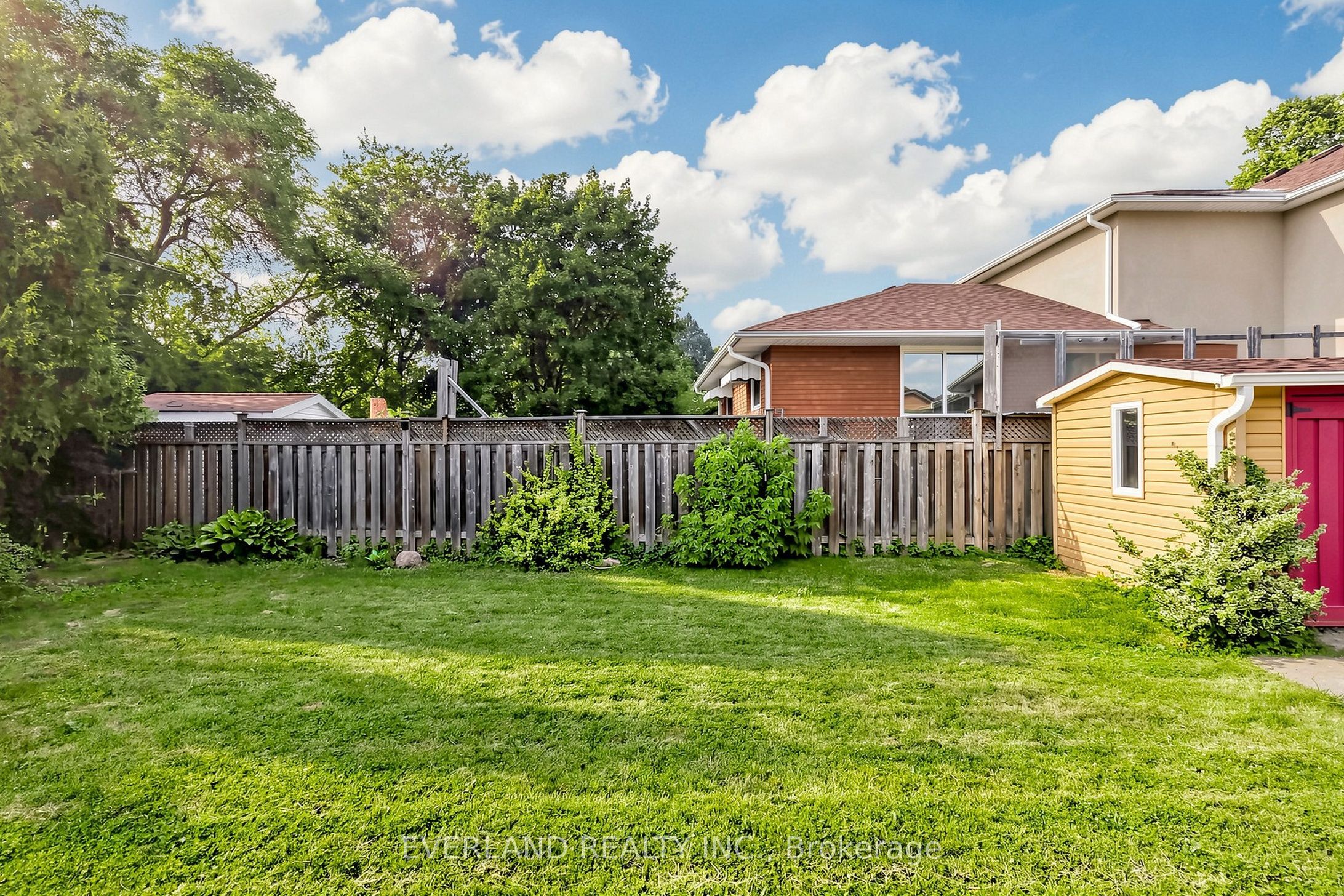 38 Six Nations Avenue Property Photo 38