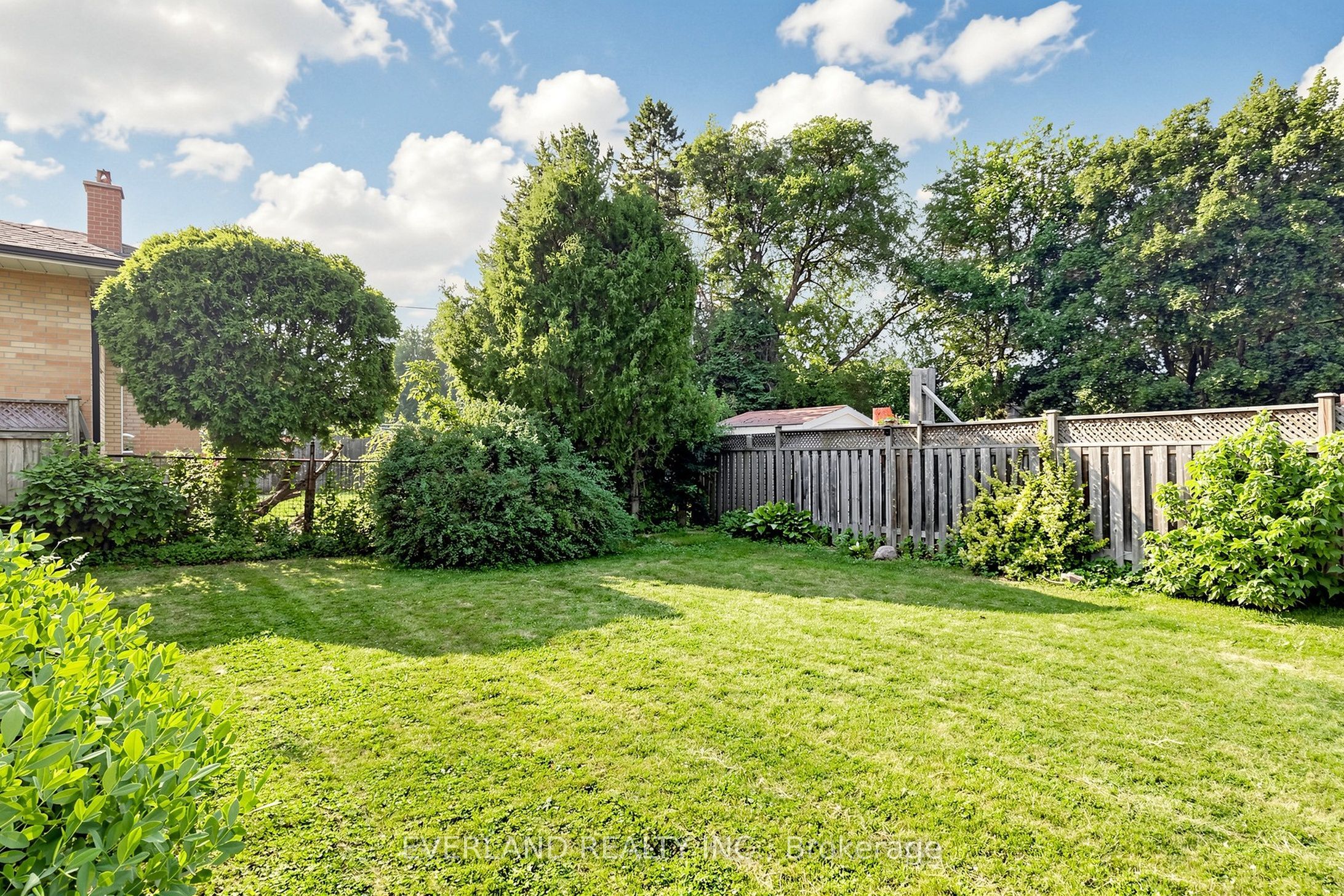 38 Six Nations Avenue Property Photo 39