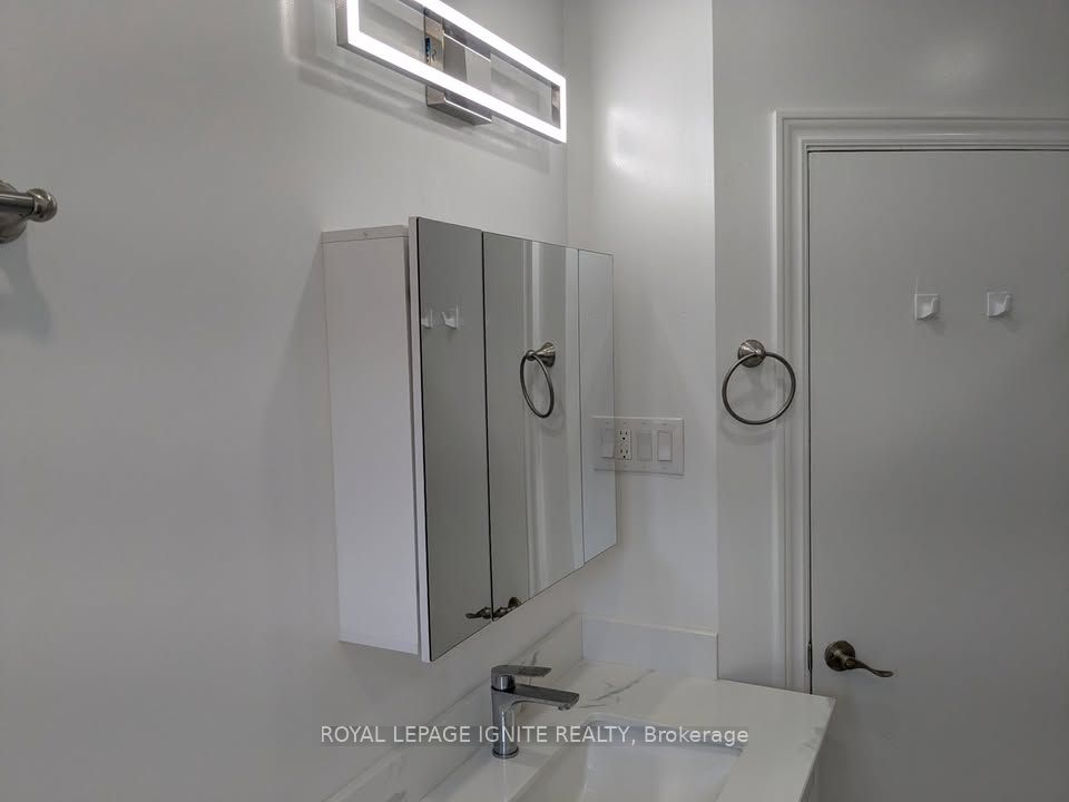 15 Beacham Crescent Main Property Photo 12