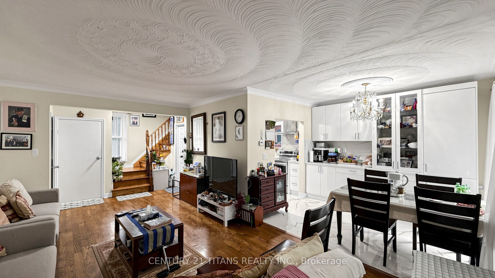 529a Birchmount Road Property Photo 2