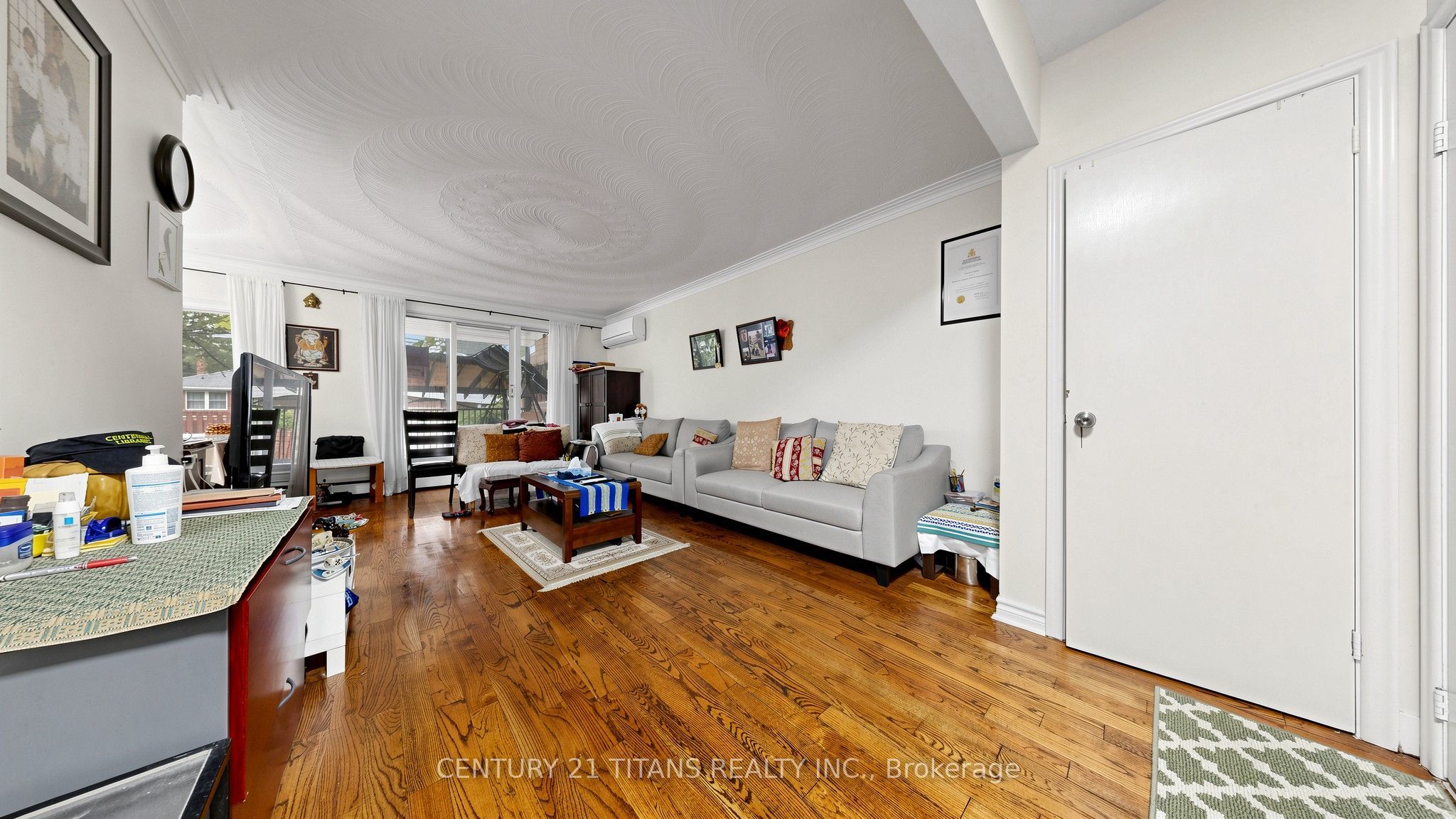 529a Birchmount Road Property Photo 6
