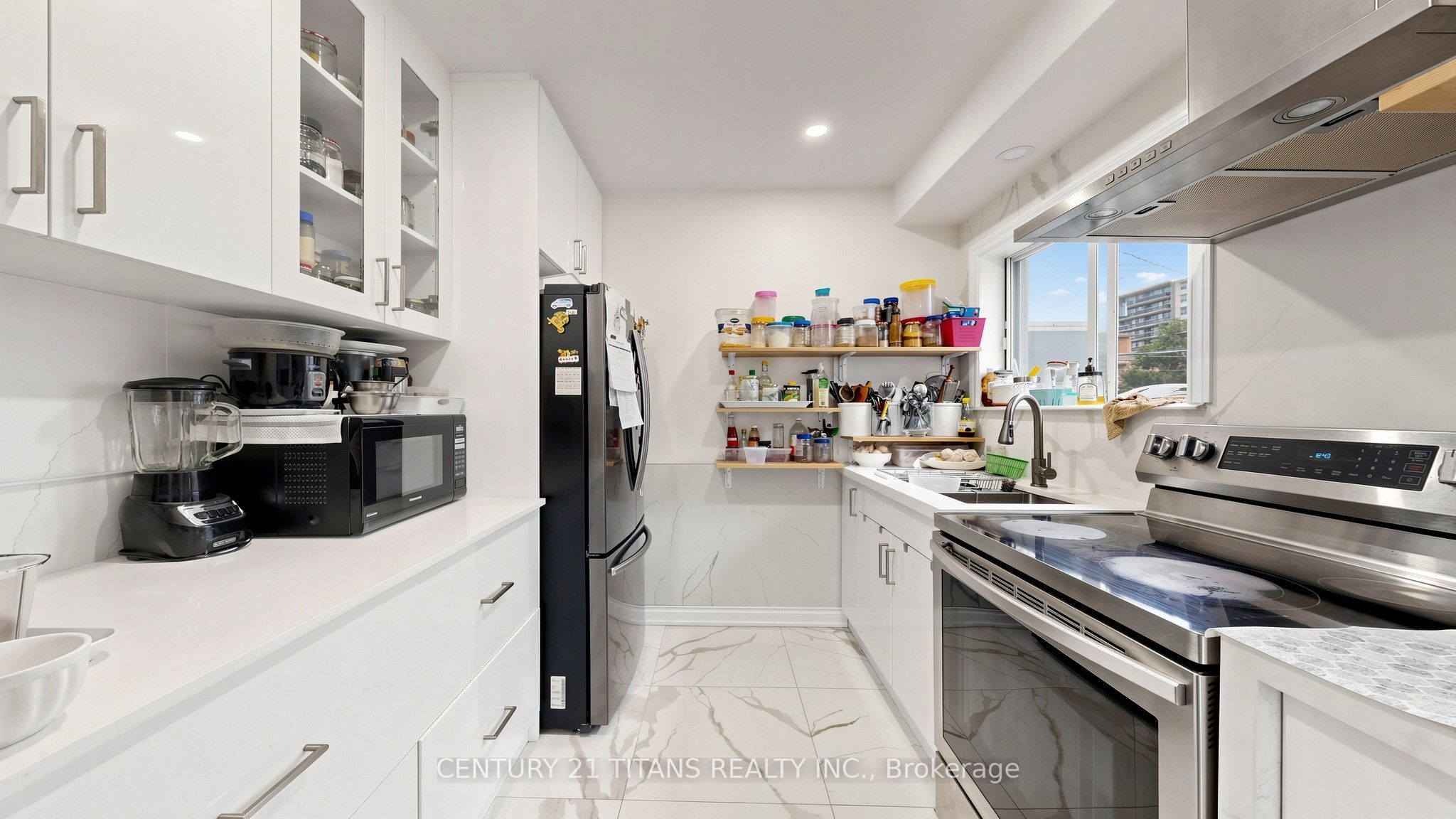 529a Birchmount Road Property Photo 11