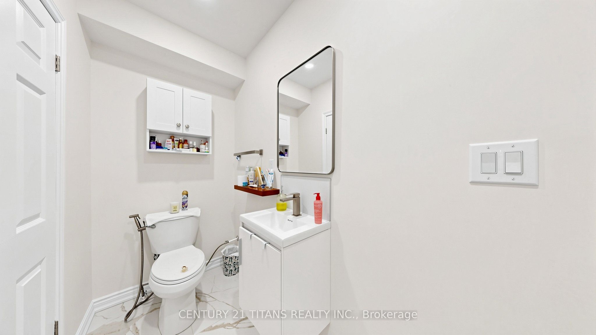 529a Birchmount Road Property Photo 14