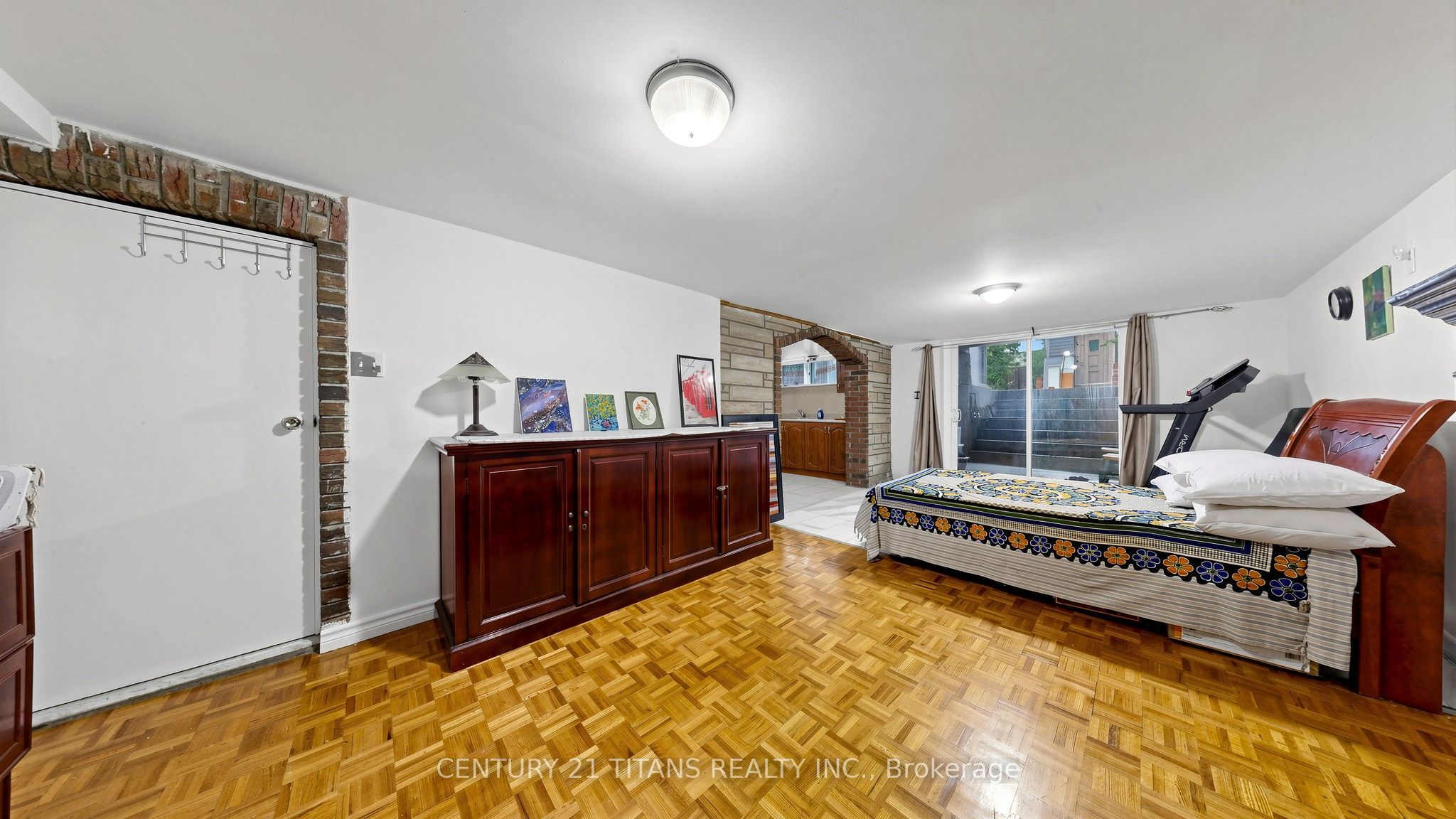529a Birchmount Road Property Photo 27