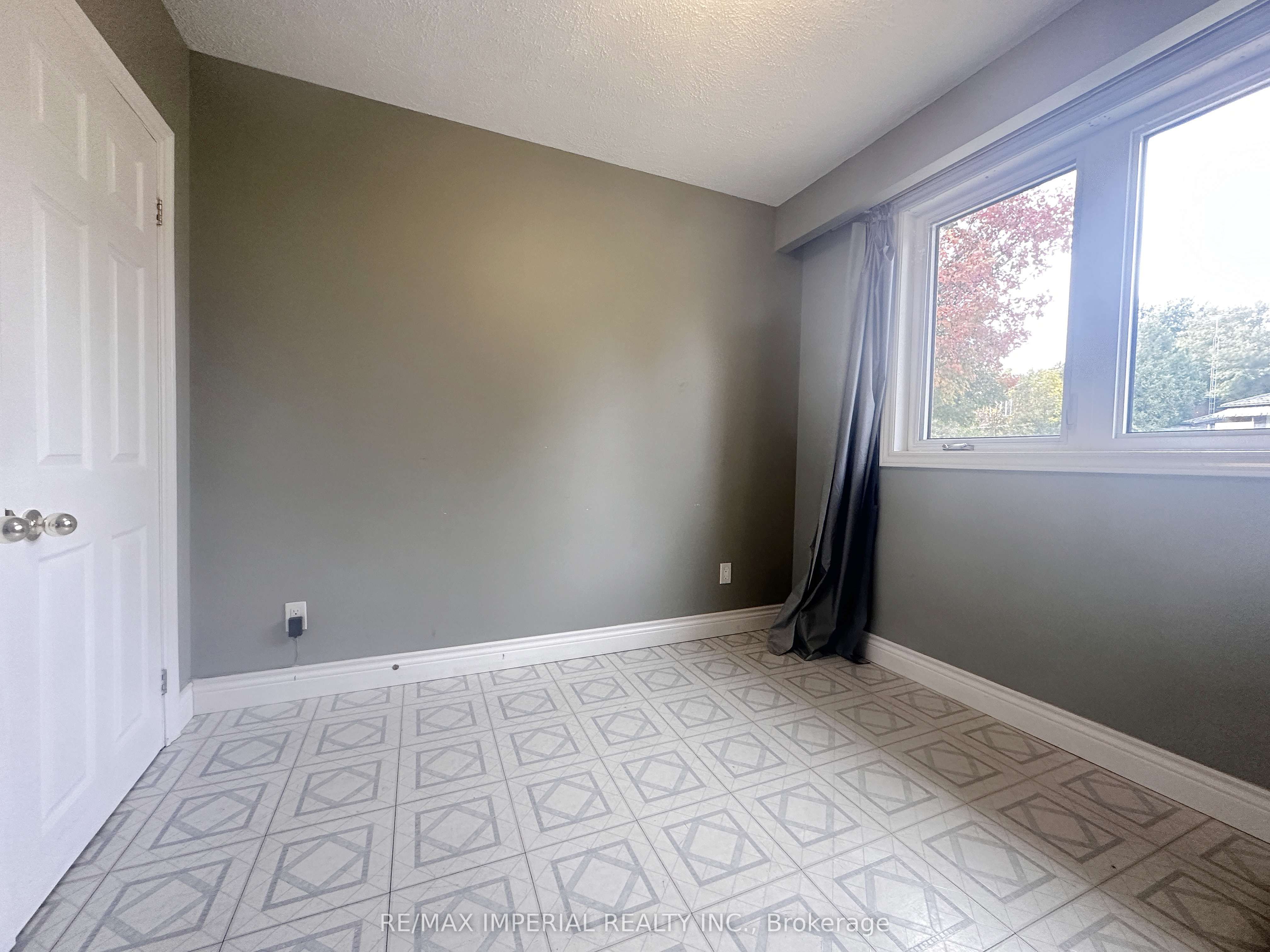 1765 Appleview Road Property Photo 10