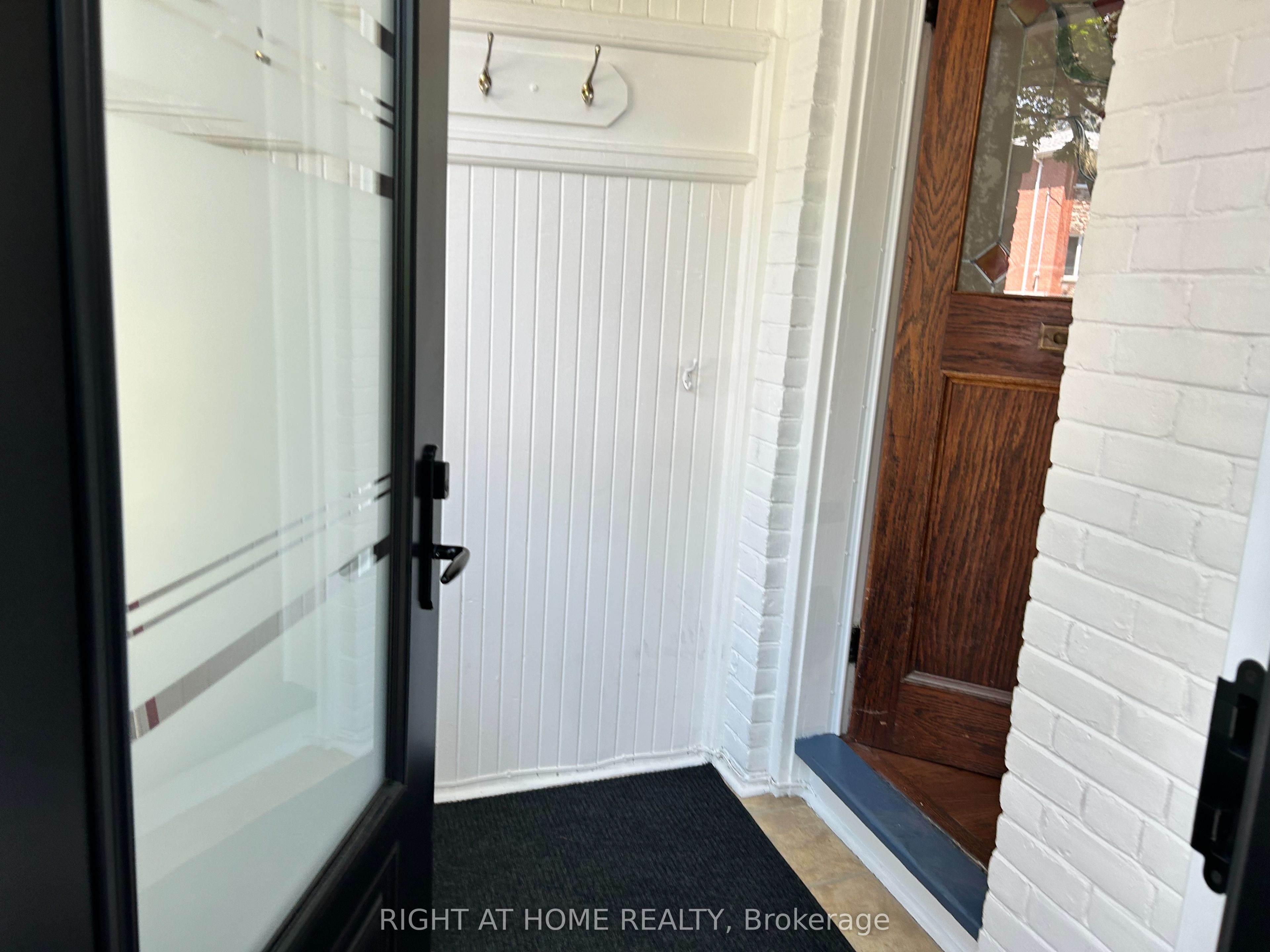 280 Kenilworth Avenue Property Photo 4