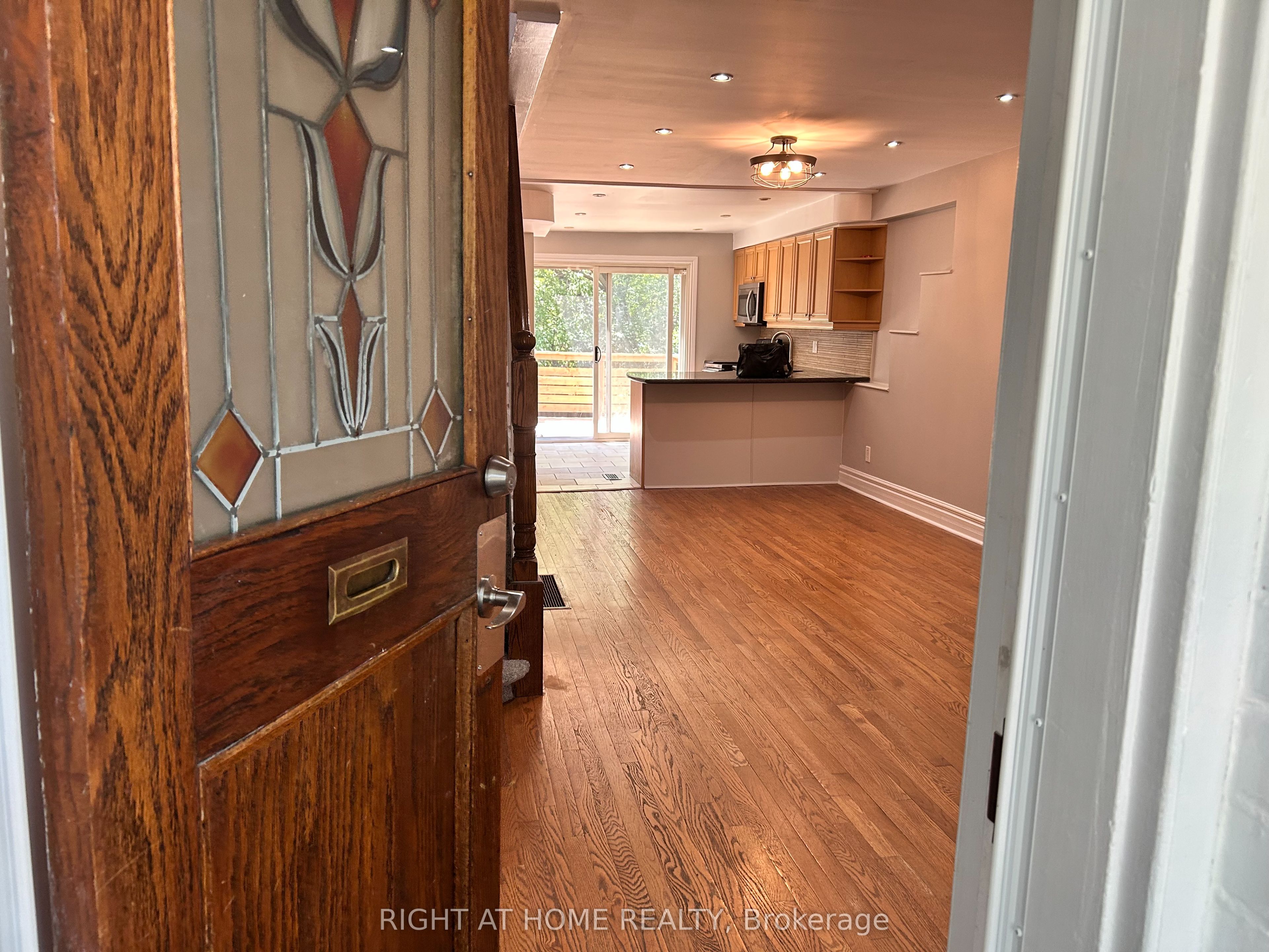 280 Kenilworth Avenue Property Photo 7