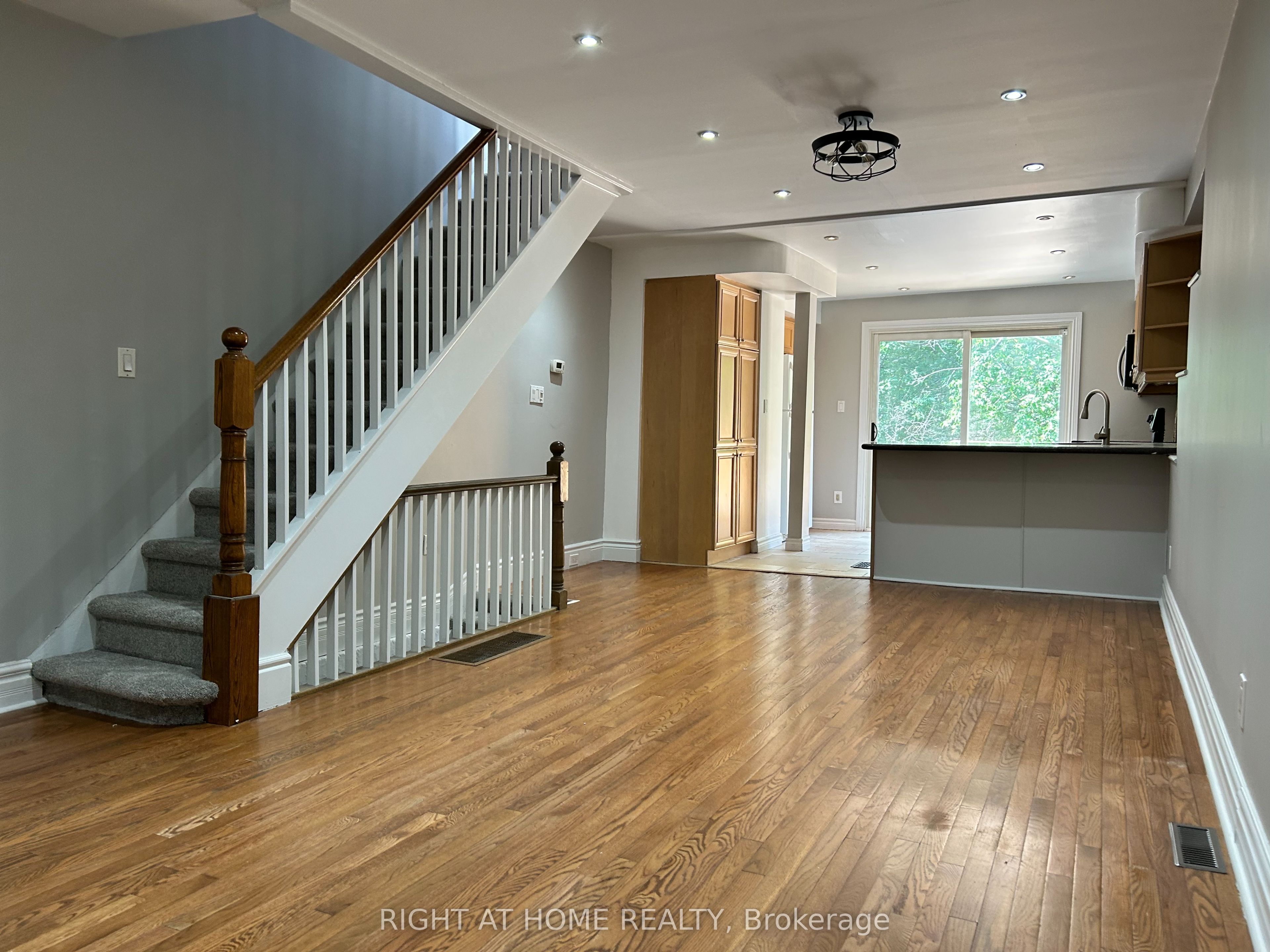 280 Kenilworth Avenue Property Photo 11
