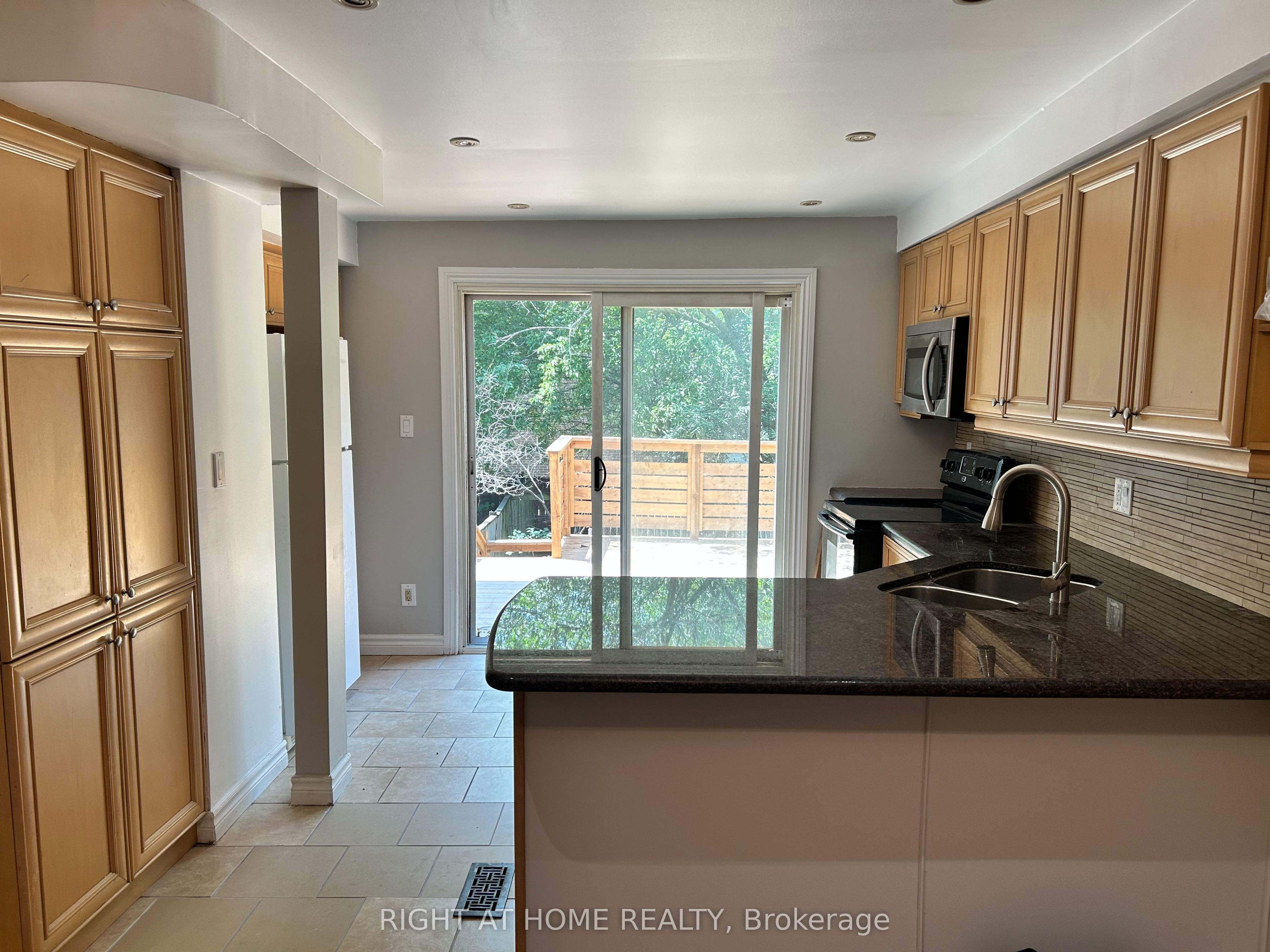 280 Kenilworth Avenue Property Photo 13