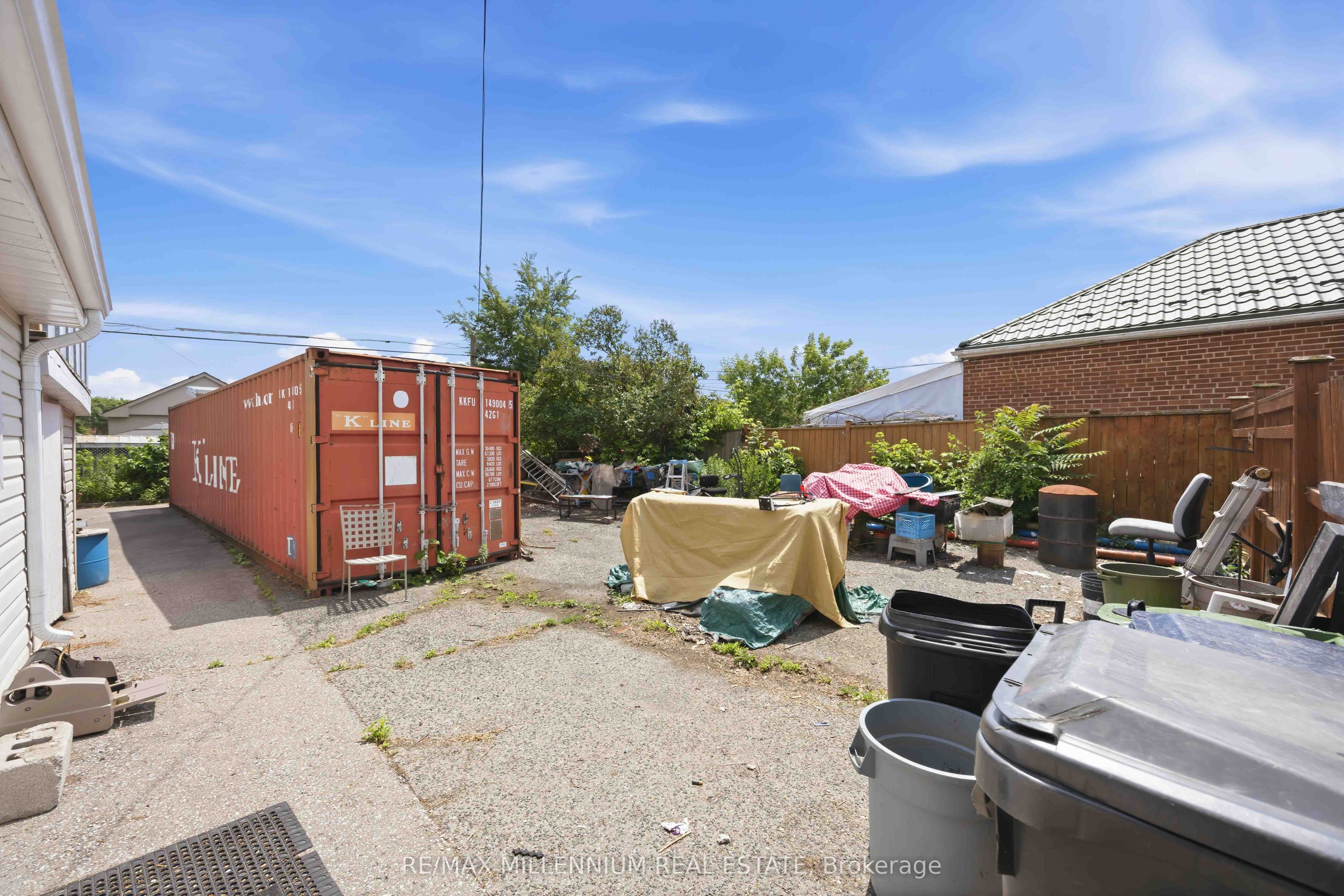 1355 Victoria Park Avenue Property Photo 8