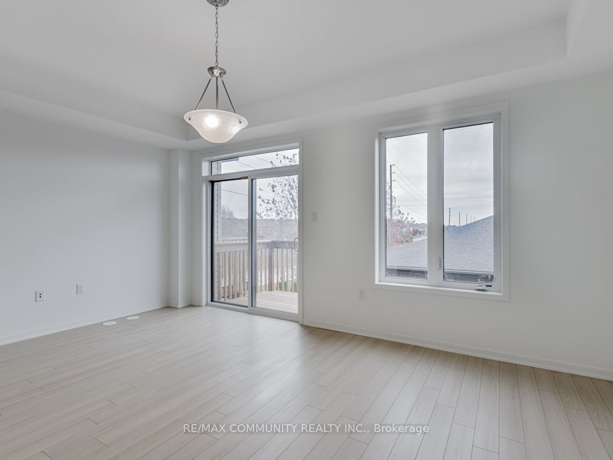 799 Heathrow Path Property Photo 19
