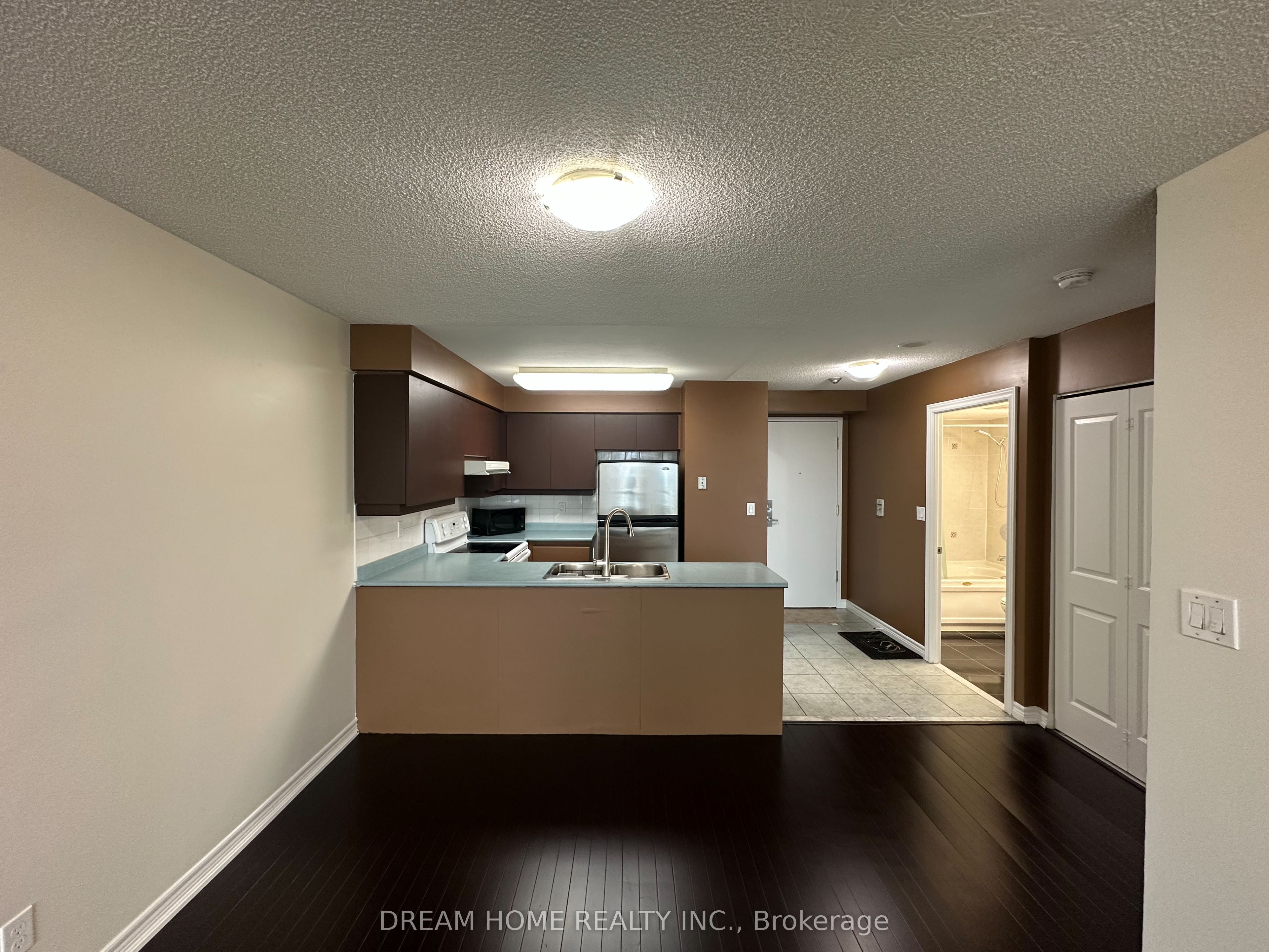68 Corporate Drive 2323 Property Photo 14